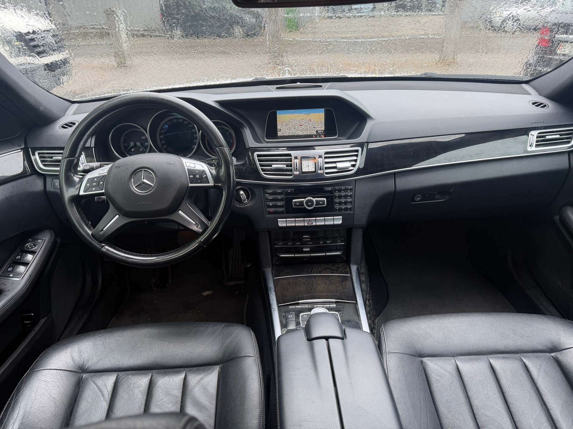 MERCEDES-BENZ E 250 CDI Avantgarde 4Matic 7G-Tronic * Leder * Navi * LED * Klima-Auto * PDC V&H * Tempomat * Ab MFK 06.2024-image-3