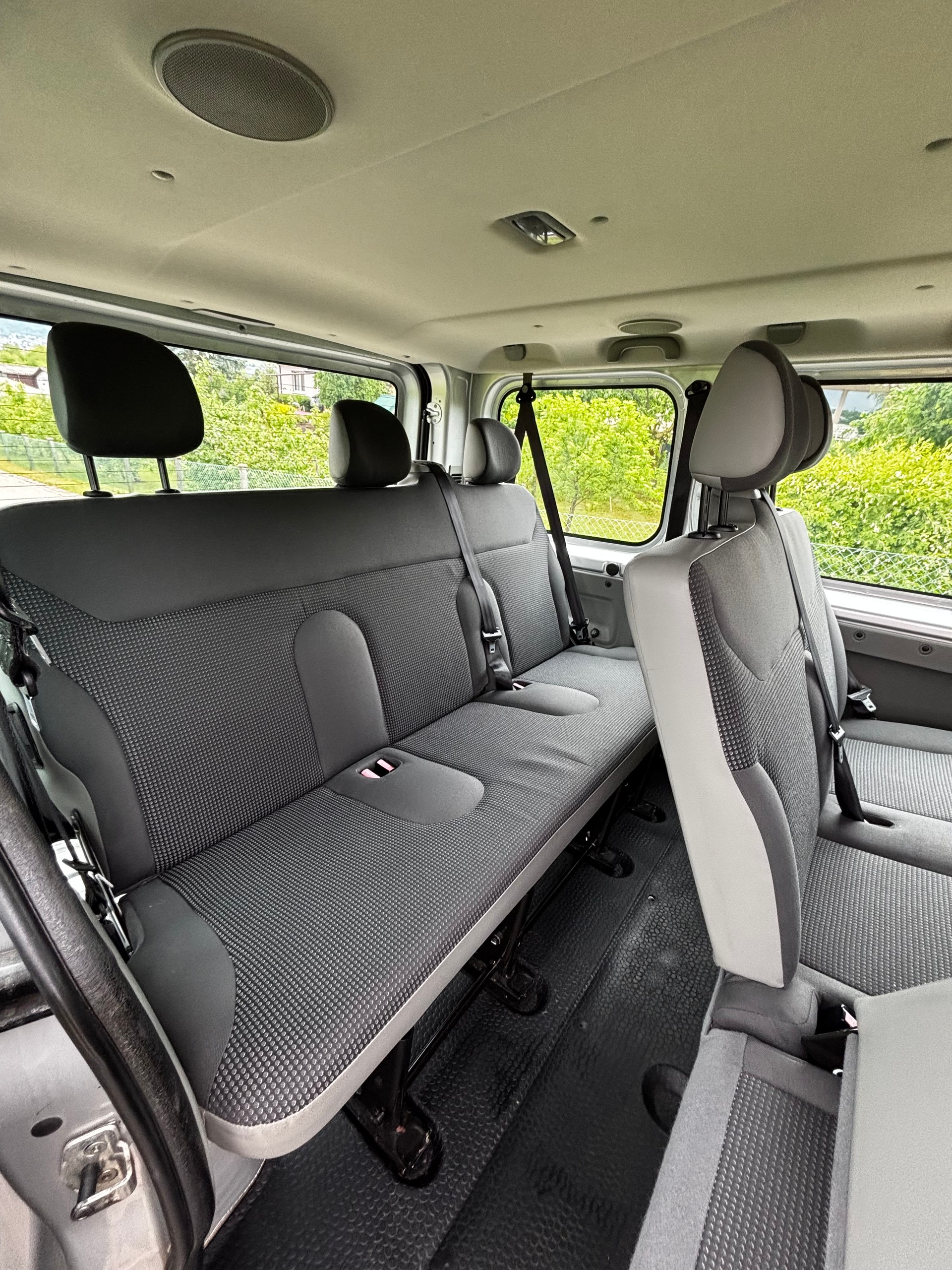 OPEL Vivaro 2.5 CDTI 2.9t L1H1-image-13