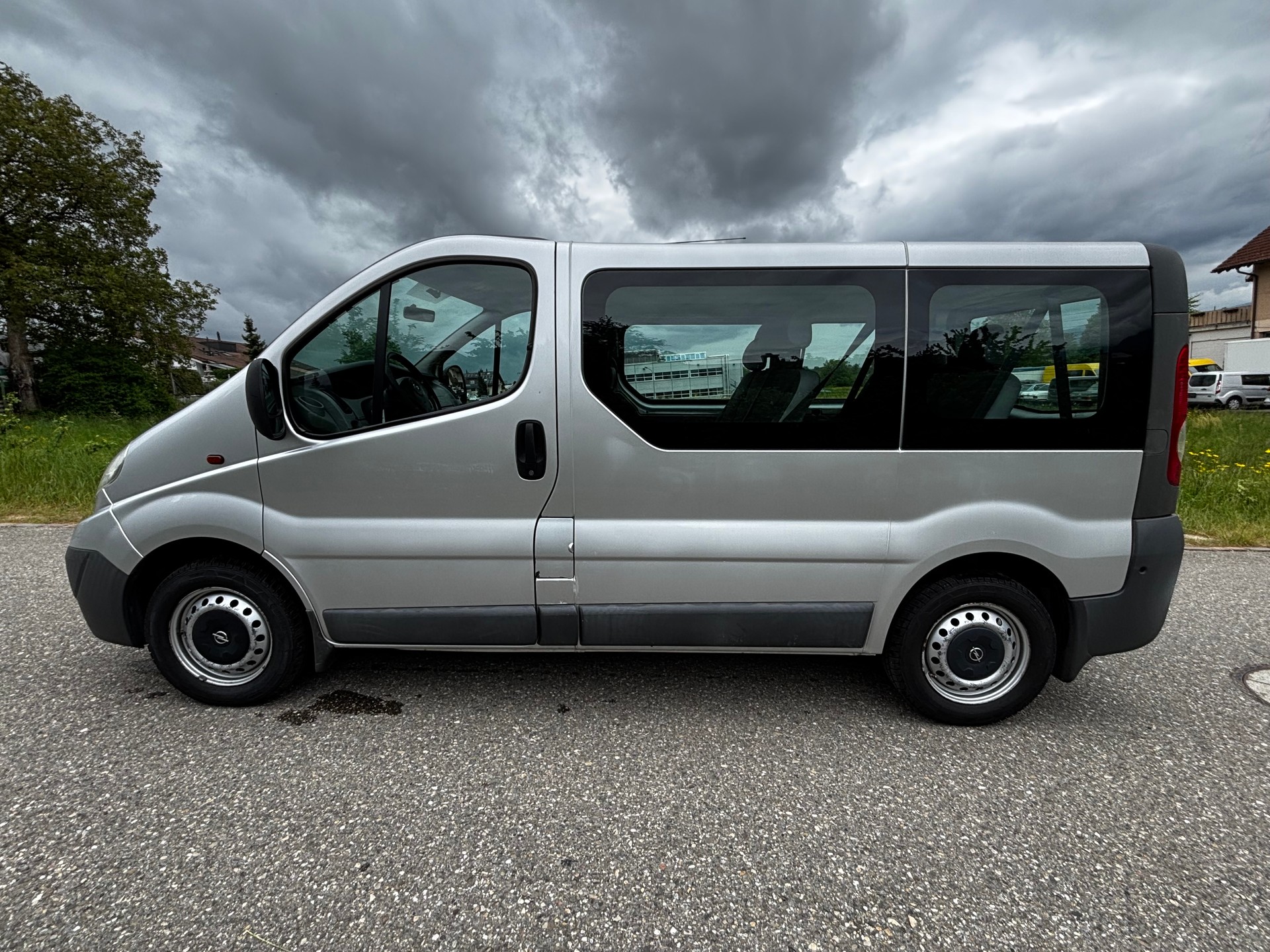 OPEL Vivaro 2.5 CDTI 2.9t L1H1-image-3
