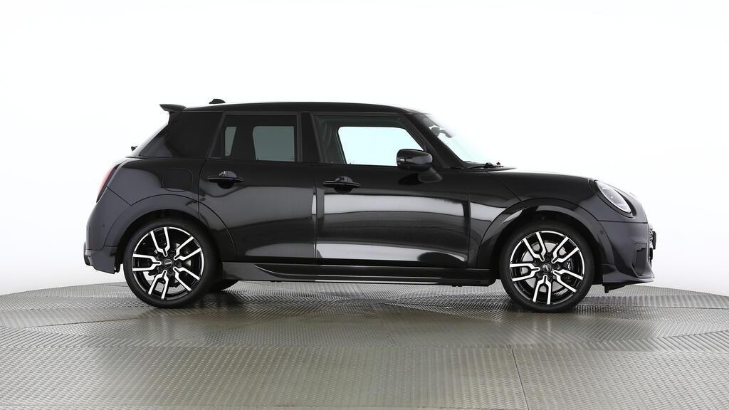 MINI Cooper 5 door C-image-2