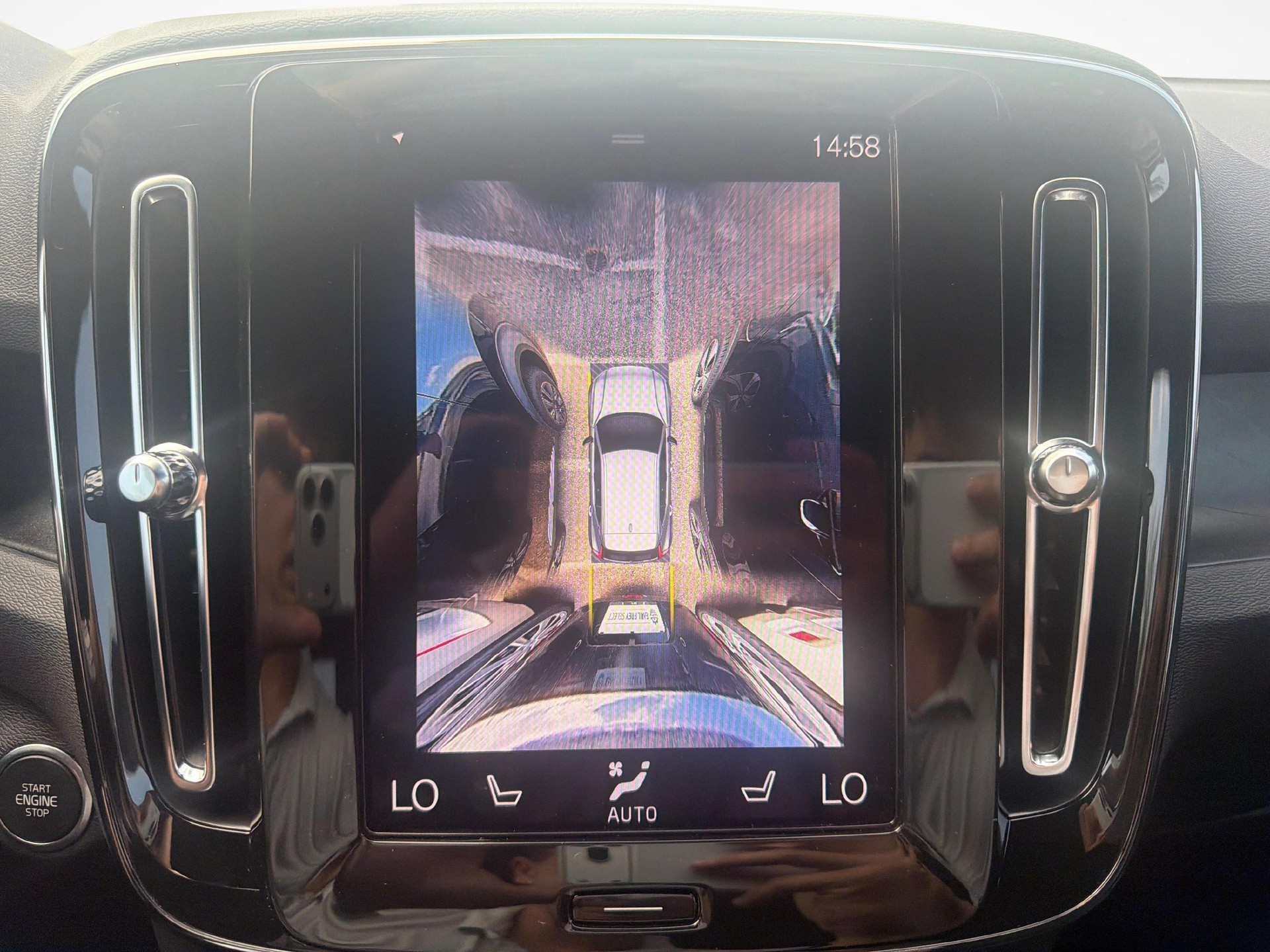 VOLVO XC40 1.5 T4 PiH Plus Dark-image-13