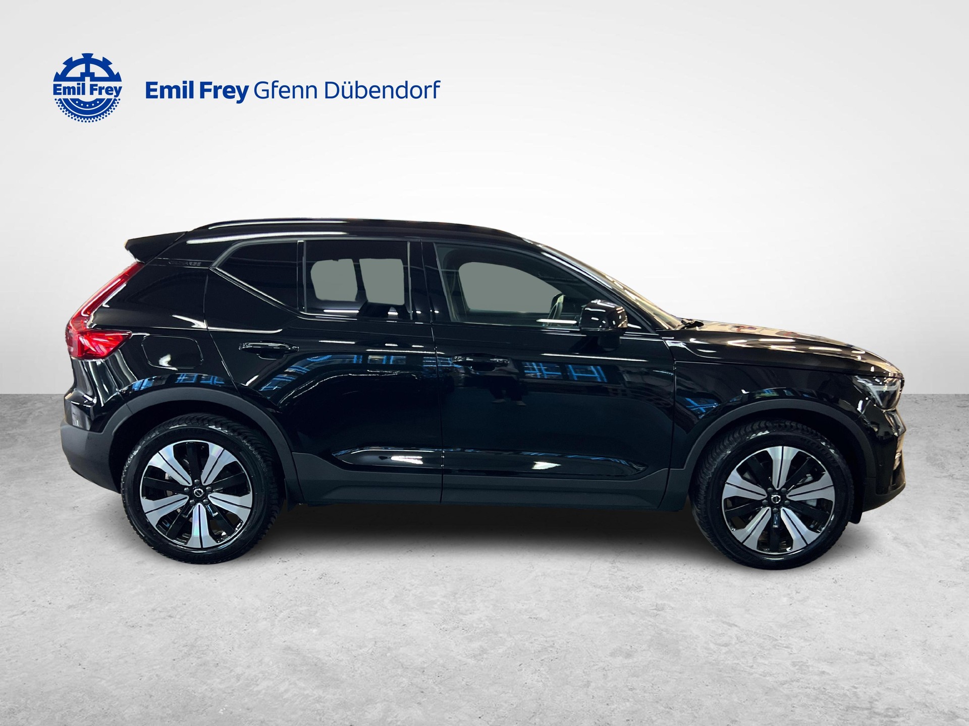 VOLVO XC40 1.5 T4 PiH Plus Dark-image-7