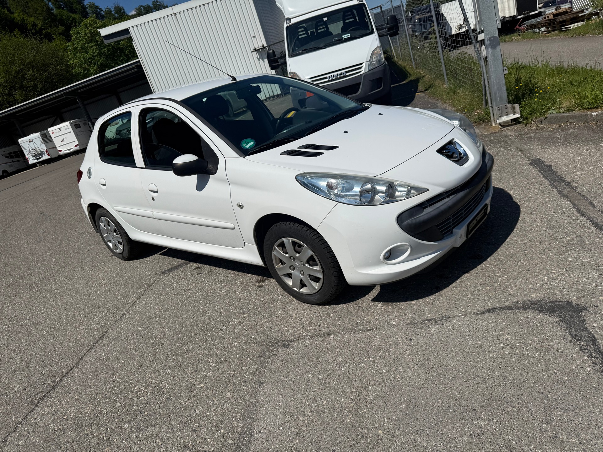 PEUGEOT 206+ 1.4 Trendy-image-2