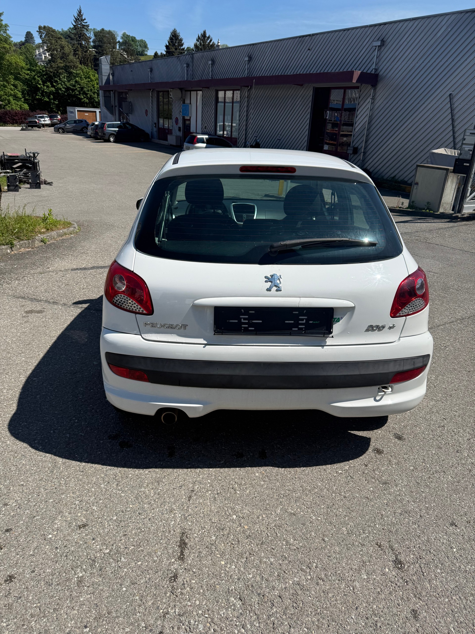 PEUGEOT 206+ 1.4 Trendy-image-5