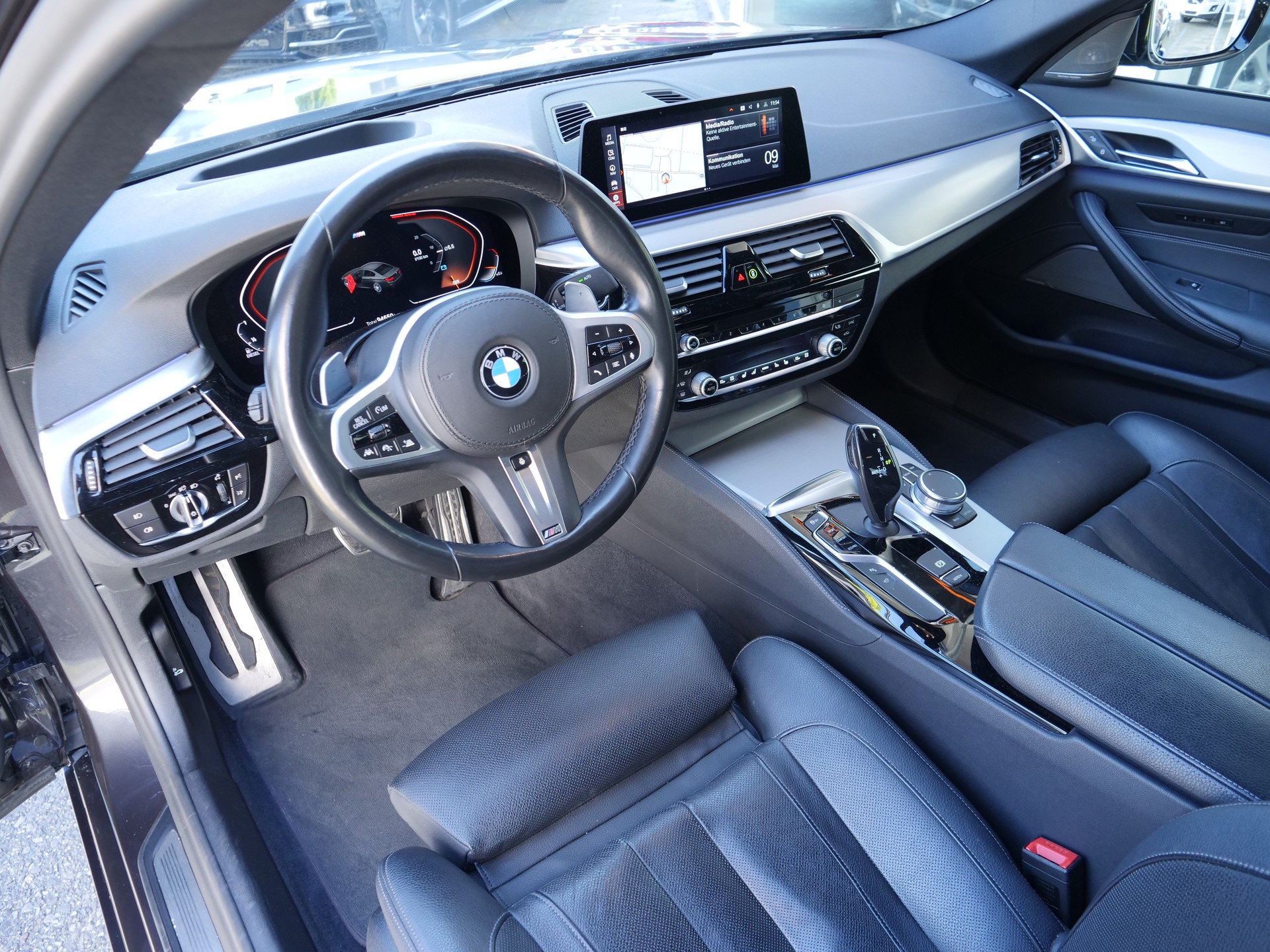 BMW 530d M-SPORTPAKET xDrive-image-7