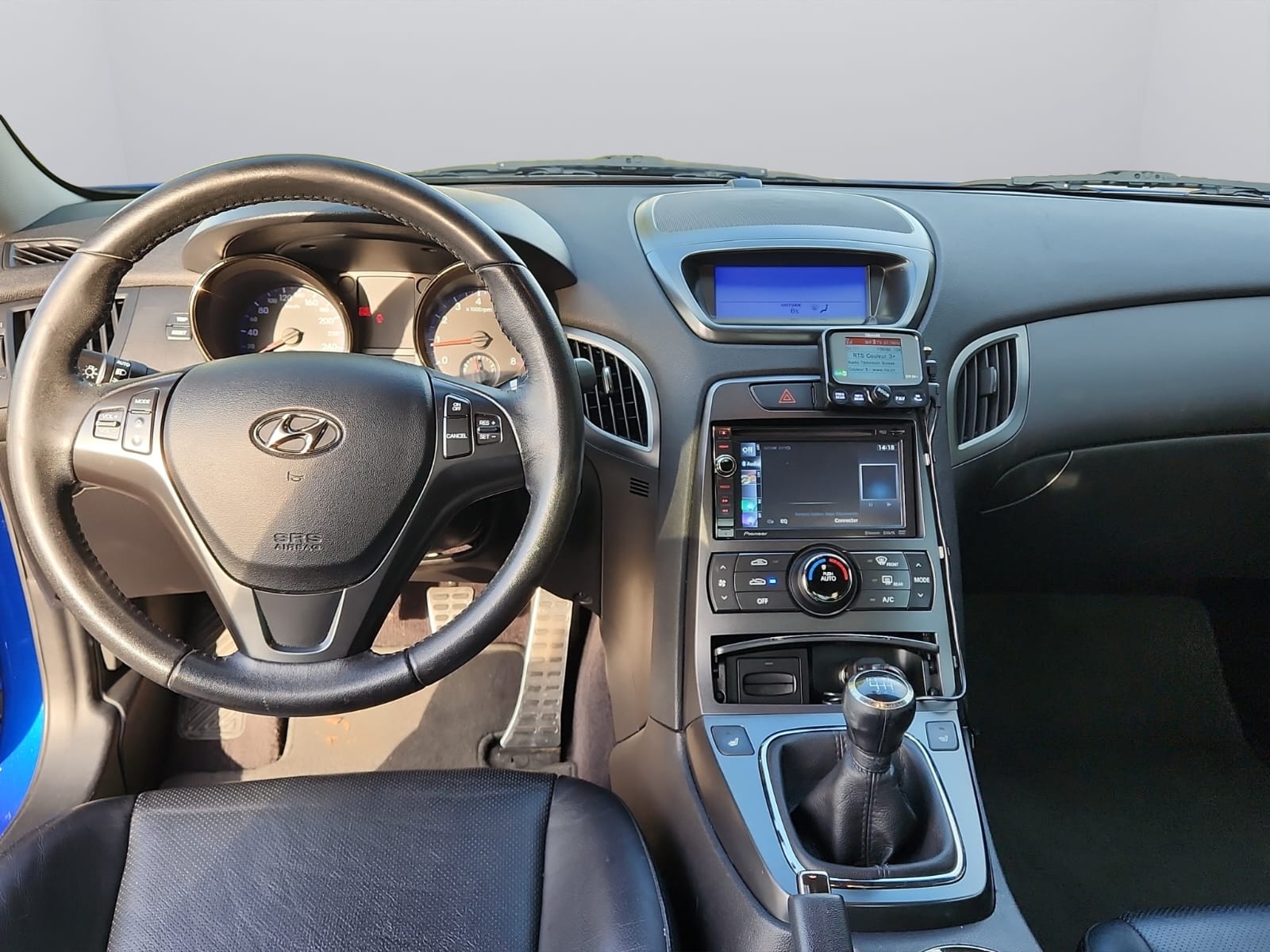 HYUNDAI Genesis 2.0 Turbo-image-11