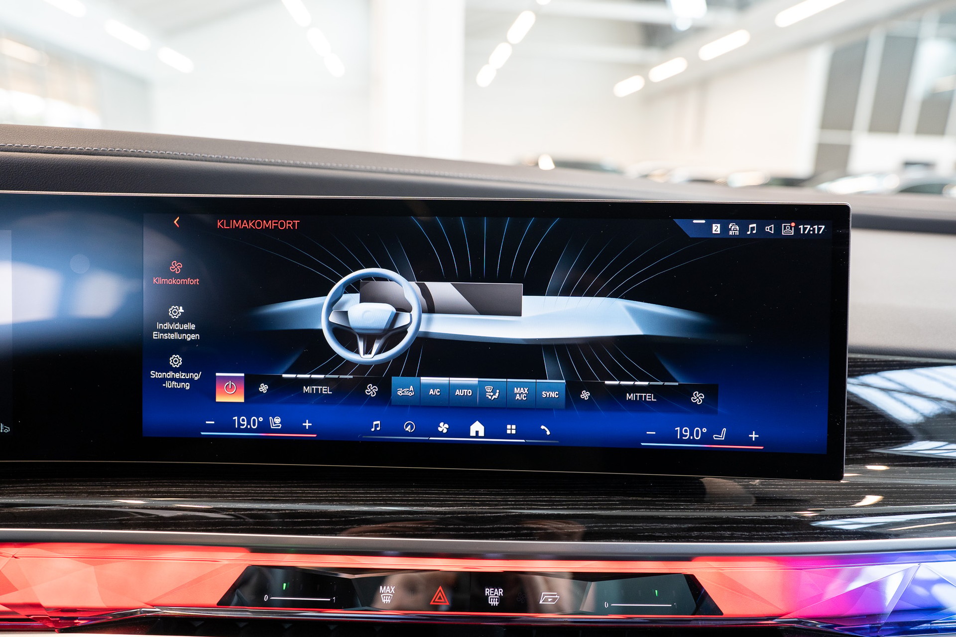 BMW 740d xDrive / / Theatre Screen / 360° Kamera / Bowers & Wilinks / Head-Up Display-image-26