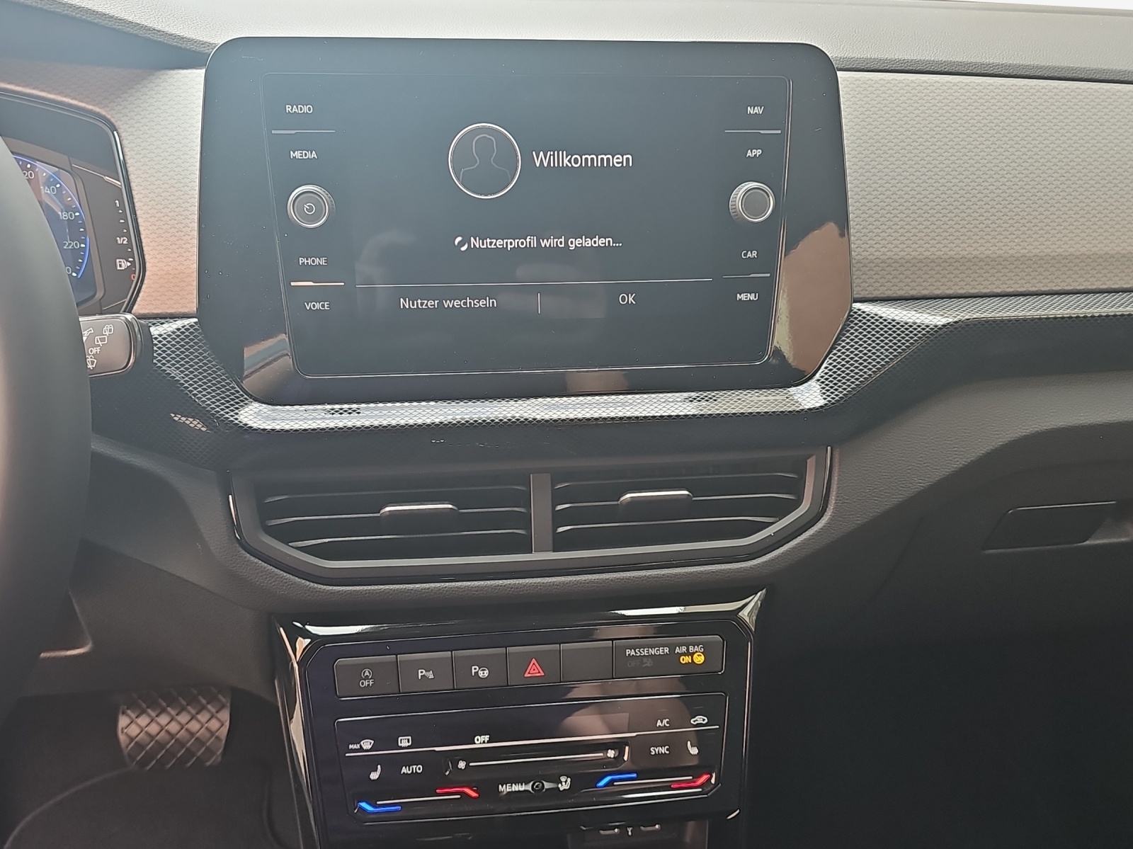 VW T-Cross 1.0 TSI EVO United DSG-image-10