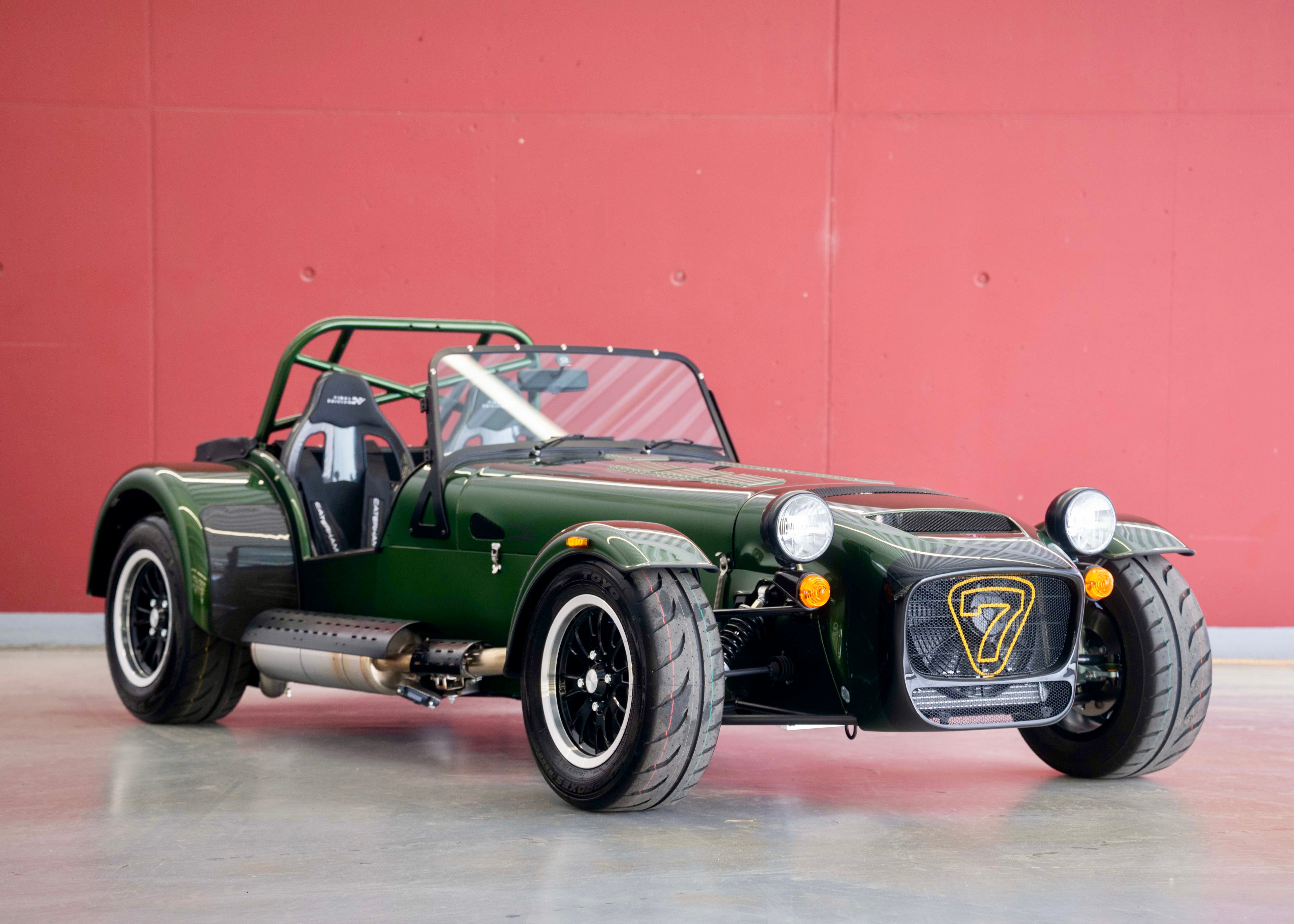 Photo CATERHAM SEVEN Seven 485 Final Edition 47 of 60 (S3 Chassis, Swiss-homologated new car, Verde Emes premium paint, 24-month factory warranty)