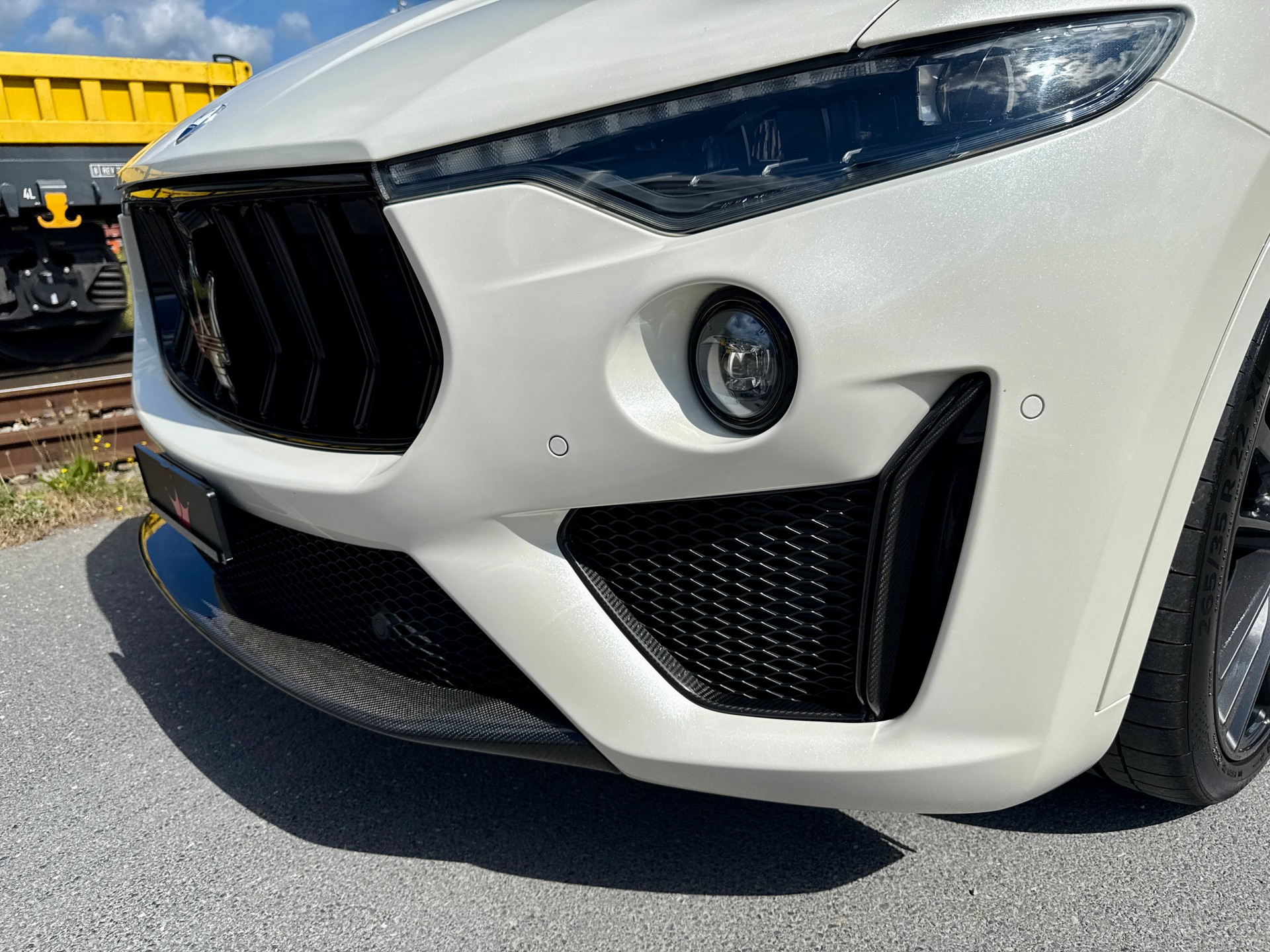 MASERATI Levante 3.8 V8 Trofeo Q4 Automatica-image-4