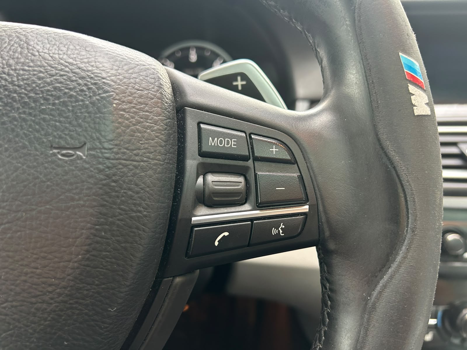 BMW M550d xDrive Touring Steptronic-image-11