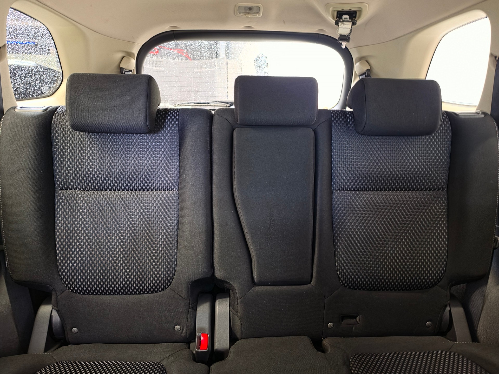 MITSUBISHI Outlander 2.2 DID Style 4WD Automatic 7 Sitzplätze-image-13