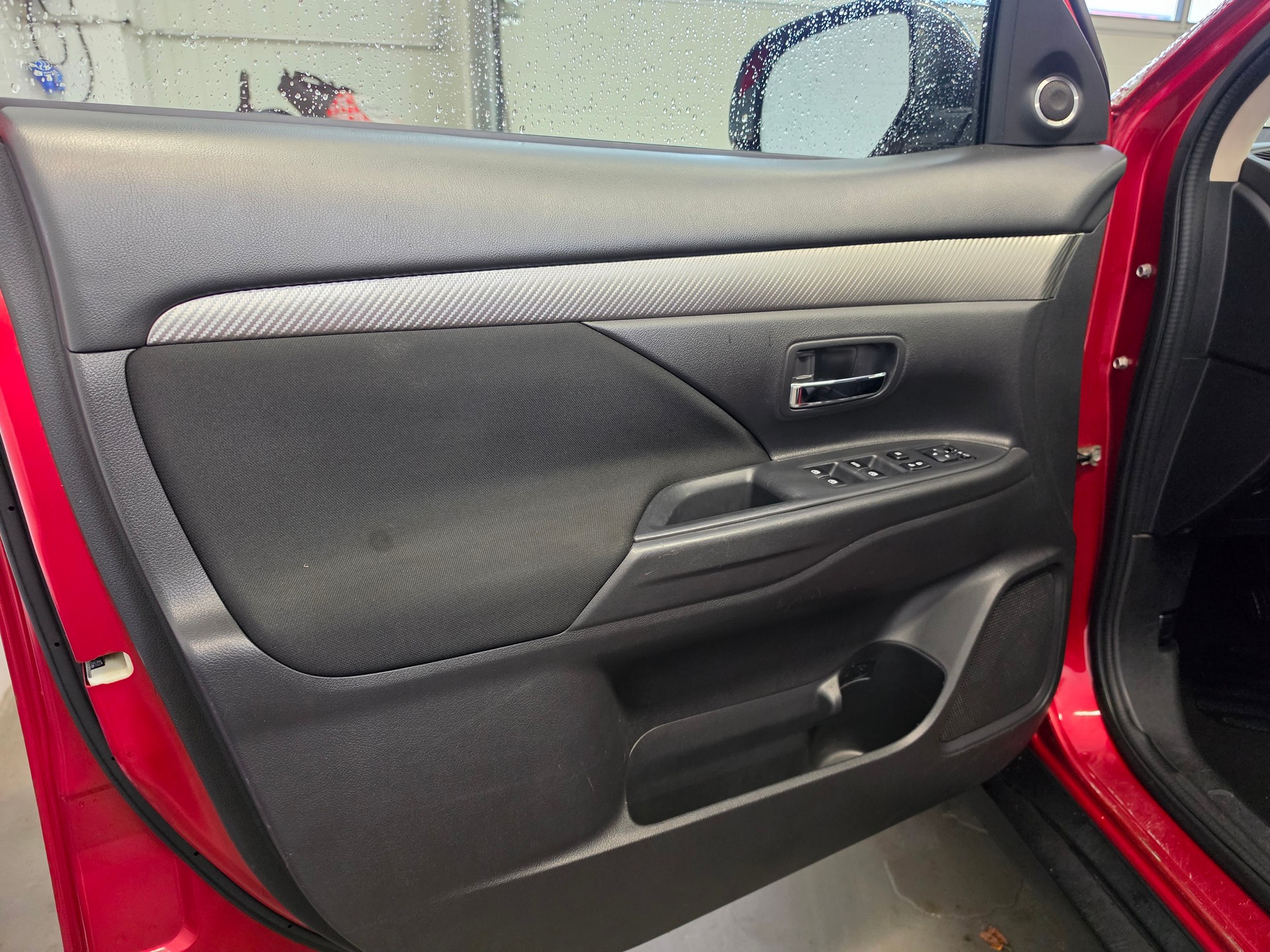 MITSUBISHI Outlander 2.2 DID Style 4WD Automatic 7 Sitzplätze-image-12