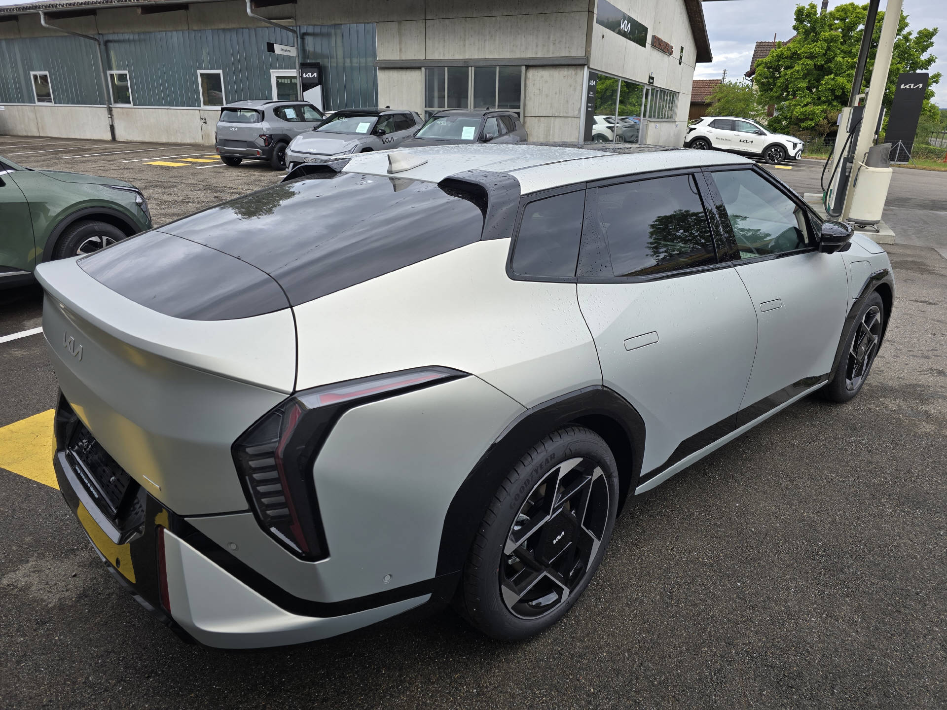 KIA EV4 Fastback 81 kWh GT-Line-image-4