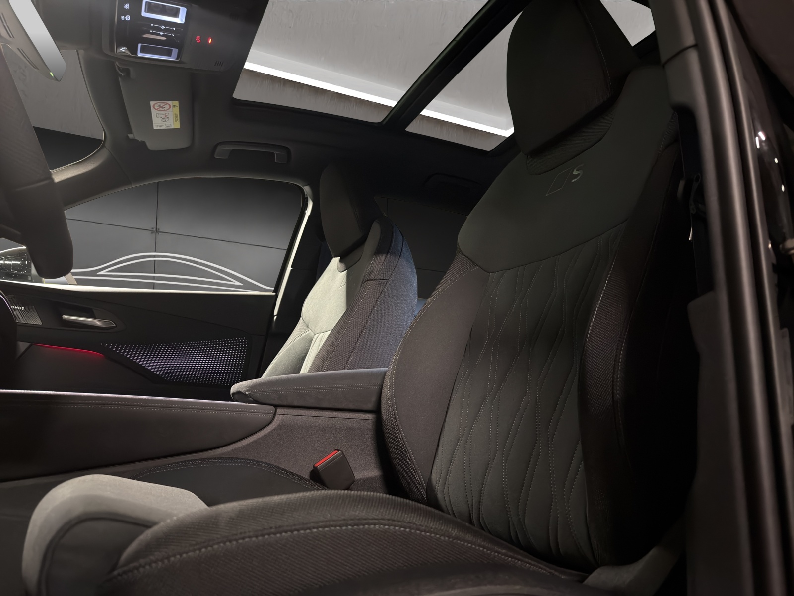 AUDI Q3 SUV TFSI quattro 195 kW S tronic-image-21