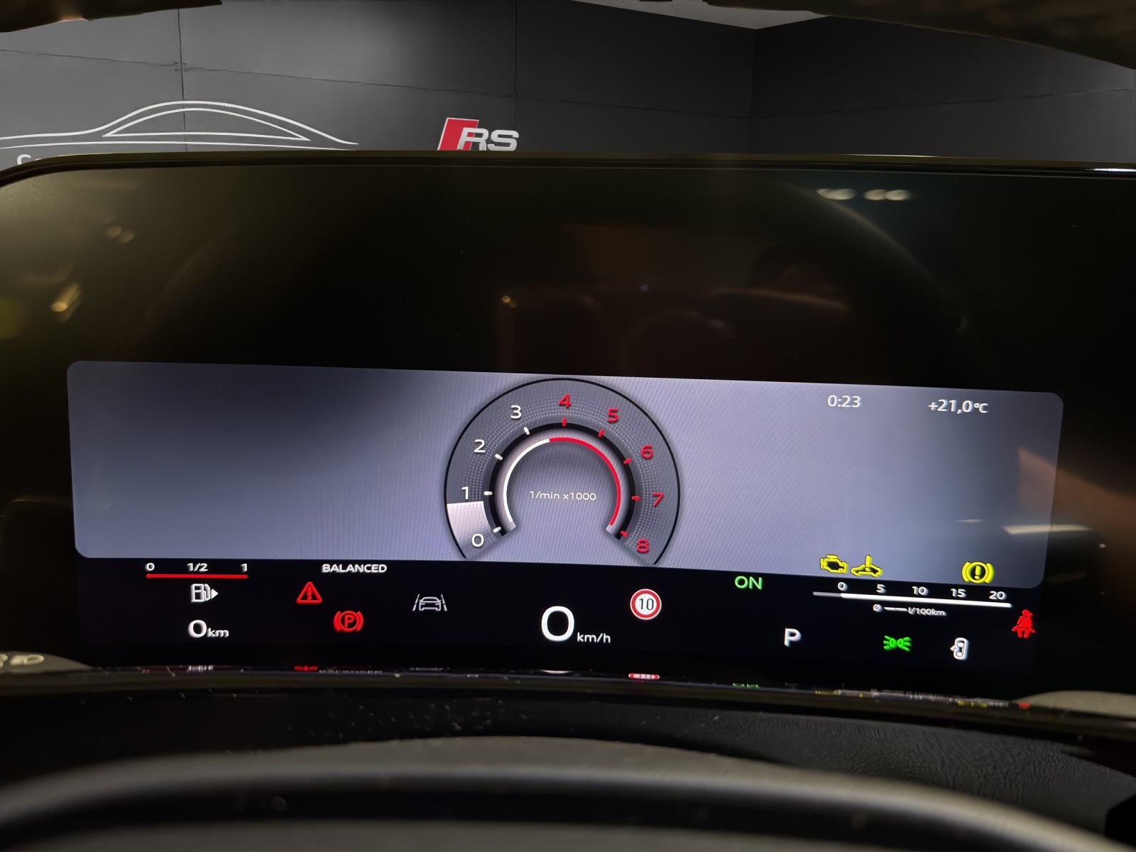 AUDI Q3 SUV TFSI quattro 195 kW S tronic-image-9
