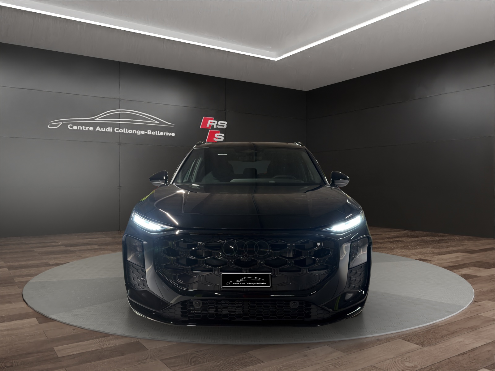 AUDI Q3 SUV TFSI quattro 195 kW S tronic-image-1