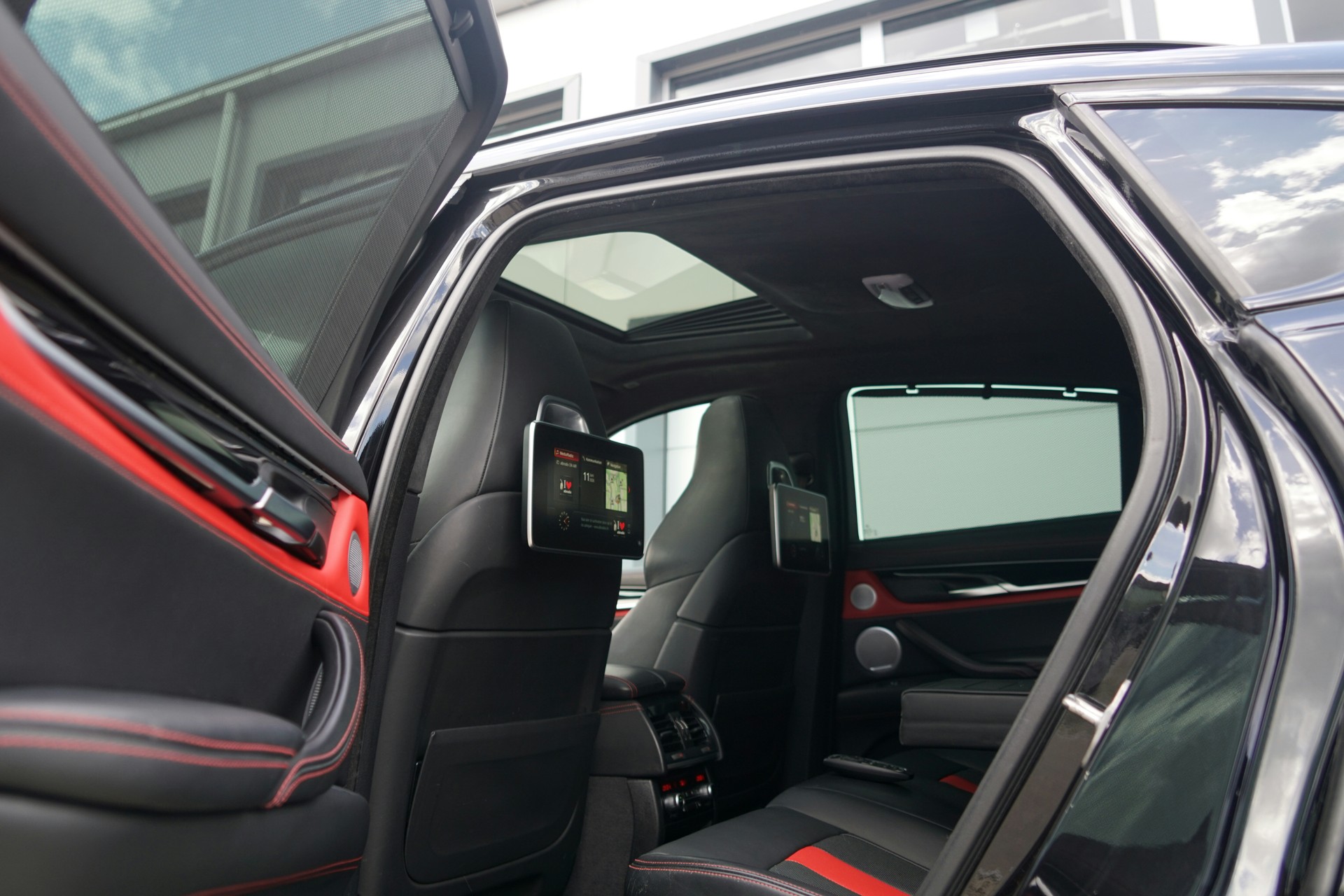 BMW X6M Edition Black Fire Steptronic (CH)-image-6