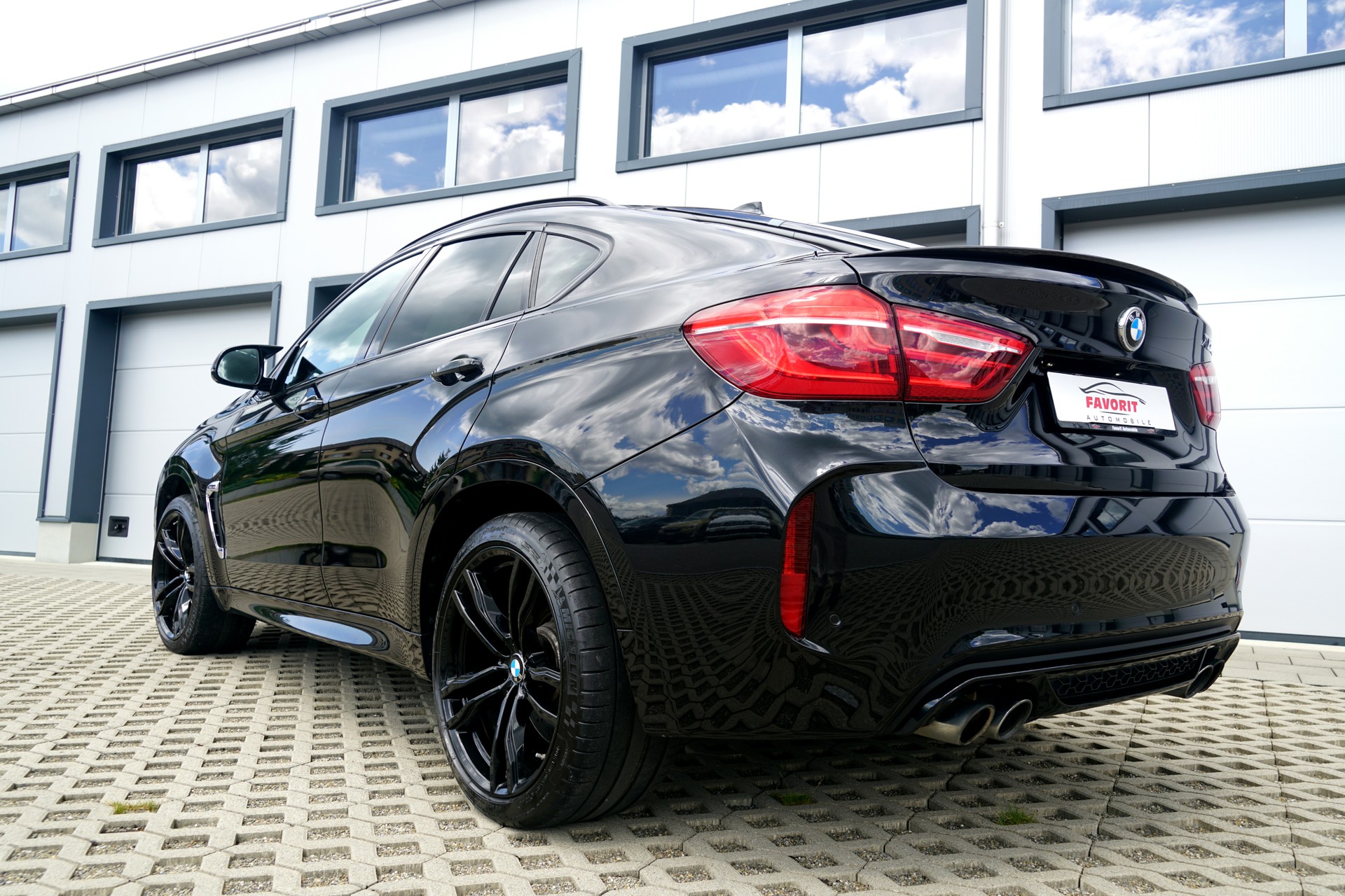 BMW X6M Edition Black Fire Steptronic (CH)-image-3