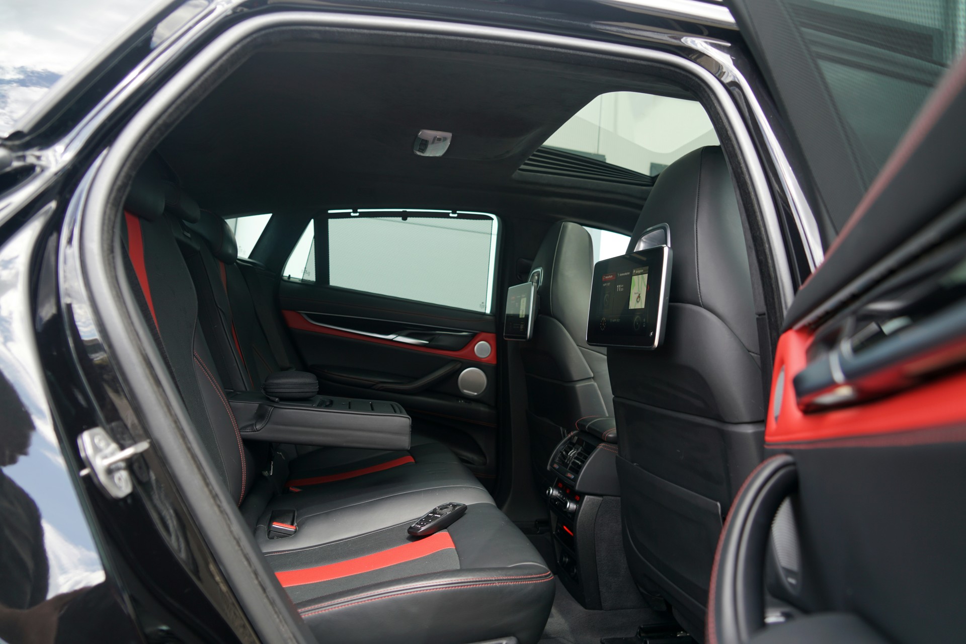 BMW X6M Edition Black Fire Steptronic (CH)-image-10