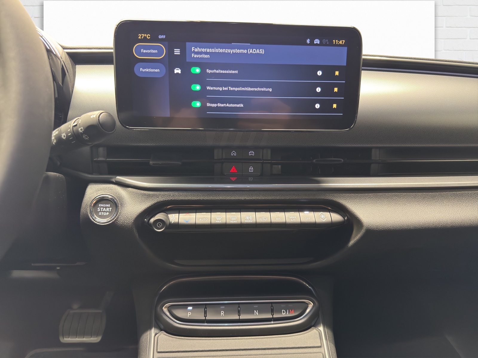 FIAT 600 1.2 Hybrid 145 Sport-image-8