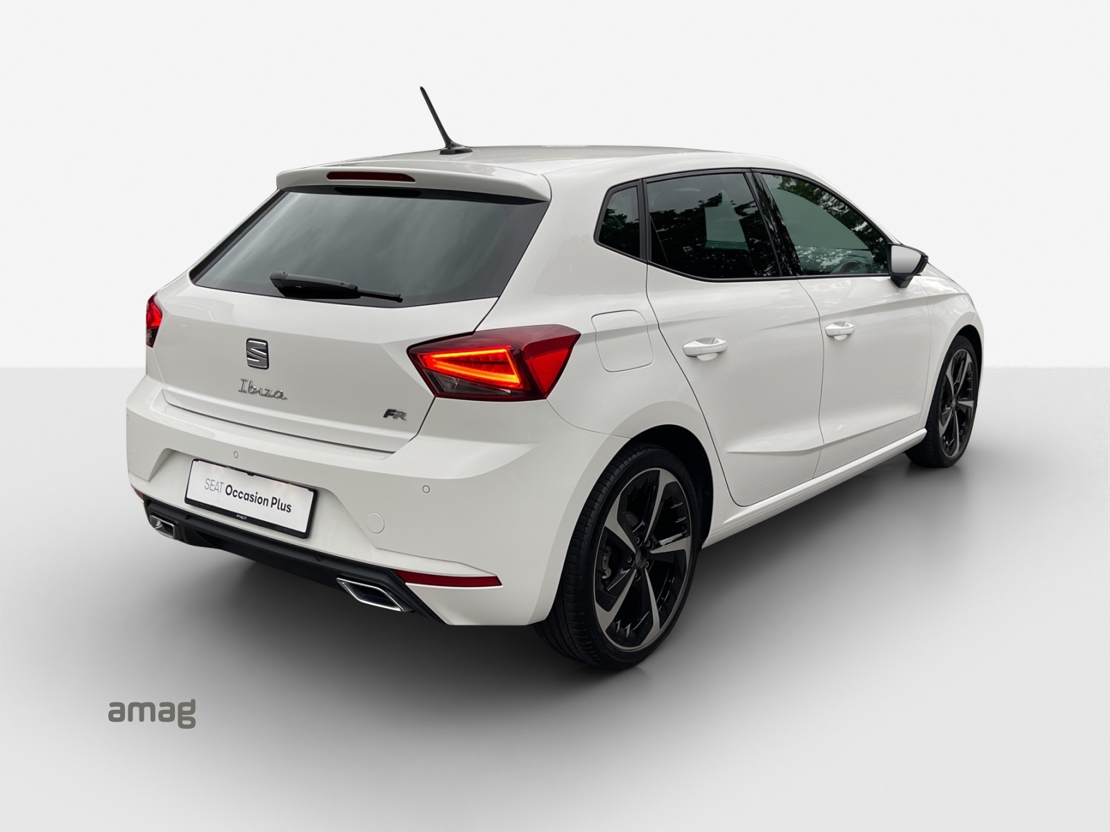 SEAT Ibiza 1.0 EcoTSI Hola FR DSG-image-4