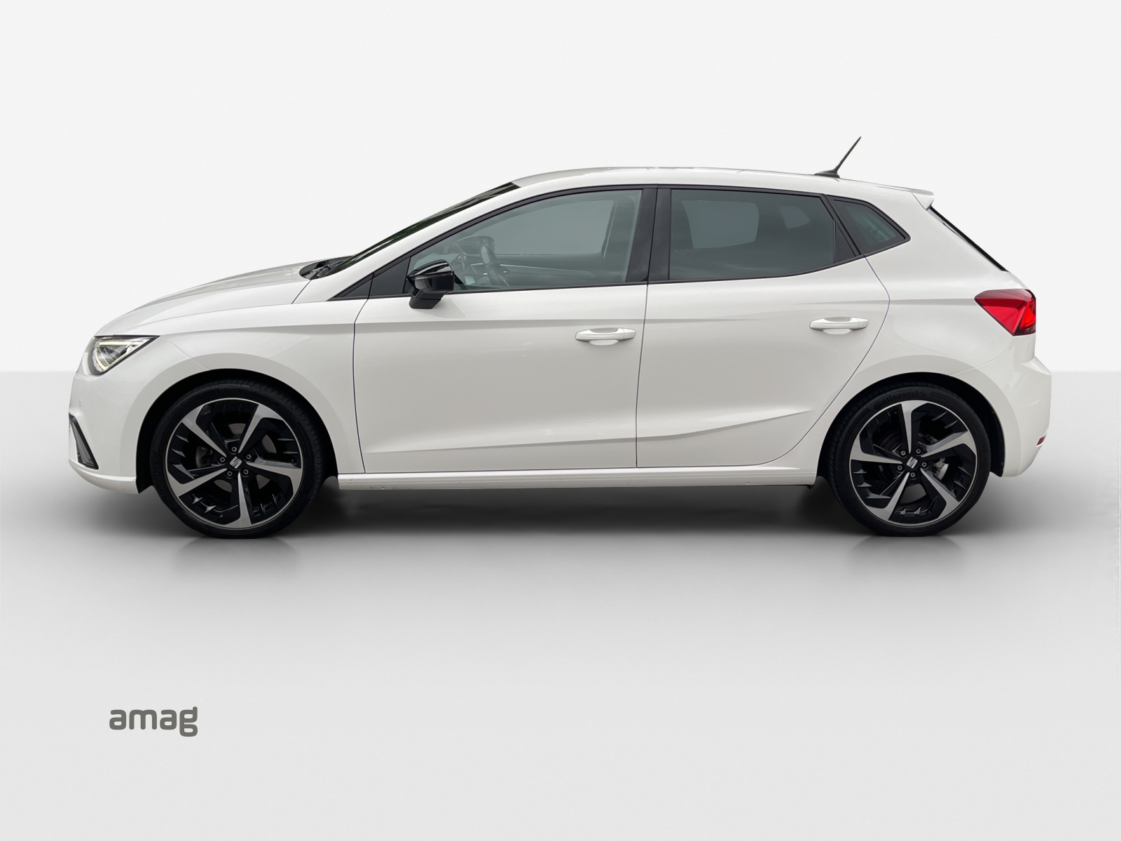 SEAT Ibiza 1.0 EcoTSI Hola FR DSG-image-1