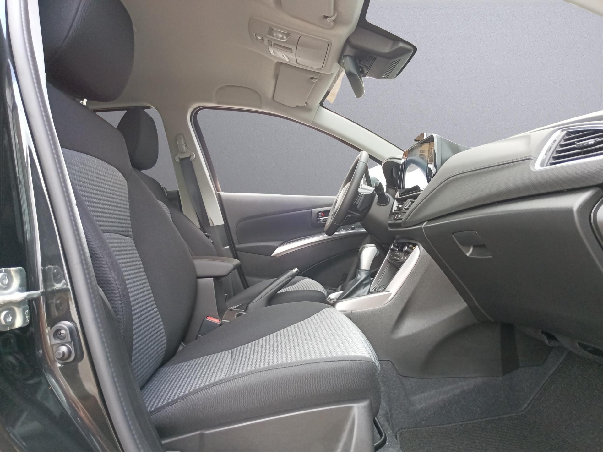 SUZUKI S-Cross 1.4 T Compact+ Hybrid 4x4-image-12
