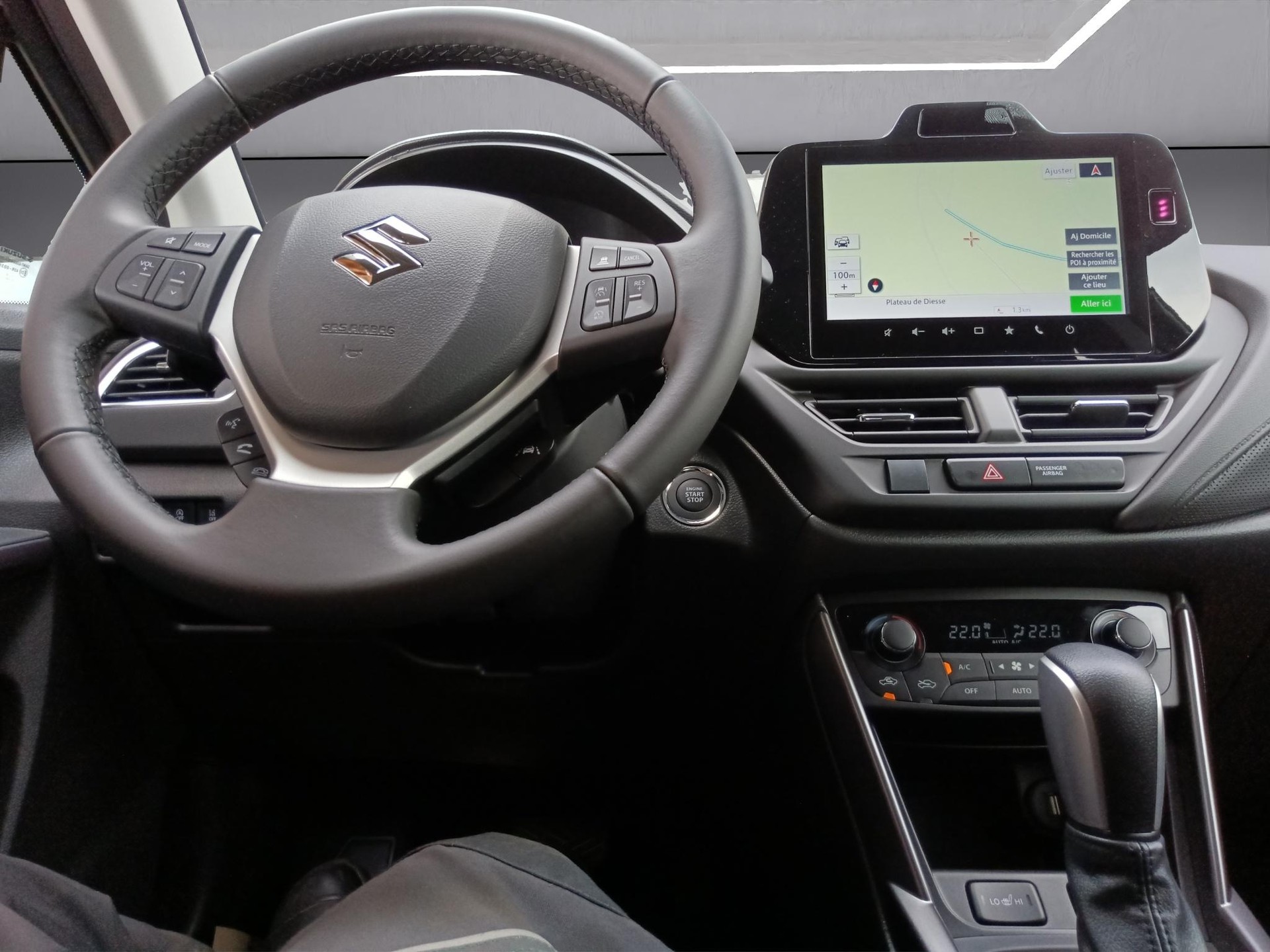 SUZUKI S-Cross 1.4 T Compact+ Hybrid 4x4-image-9