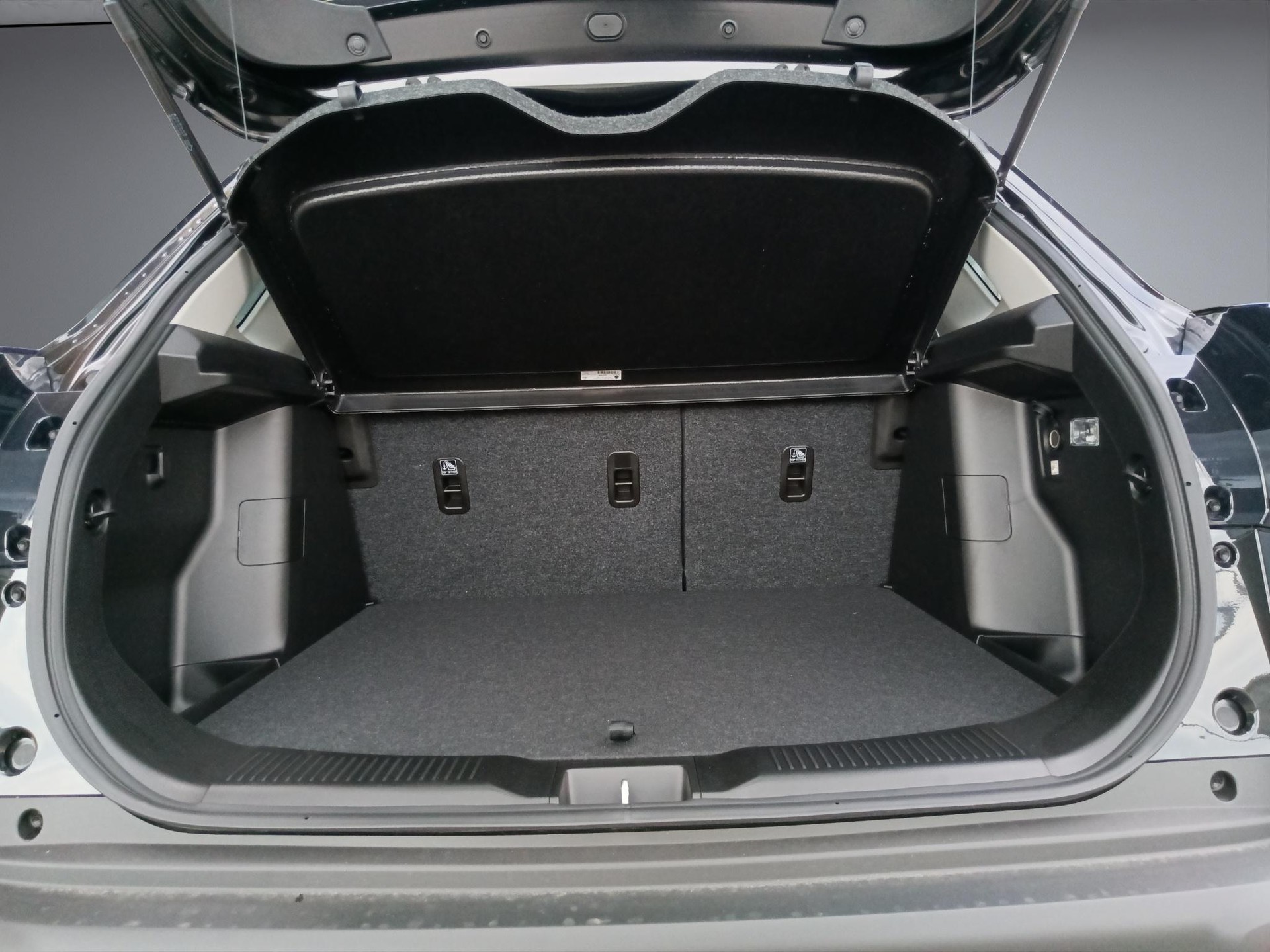 SUZUKI S-Cross 1.4 T Compact+ Hybrid 4x4-image-13