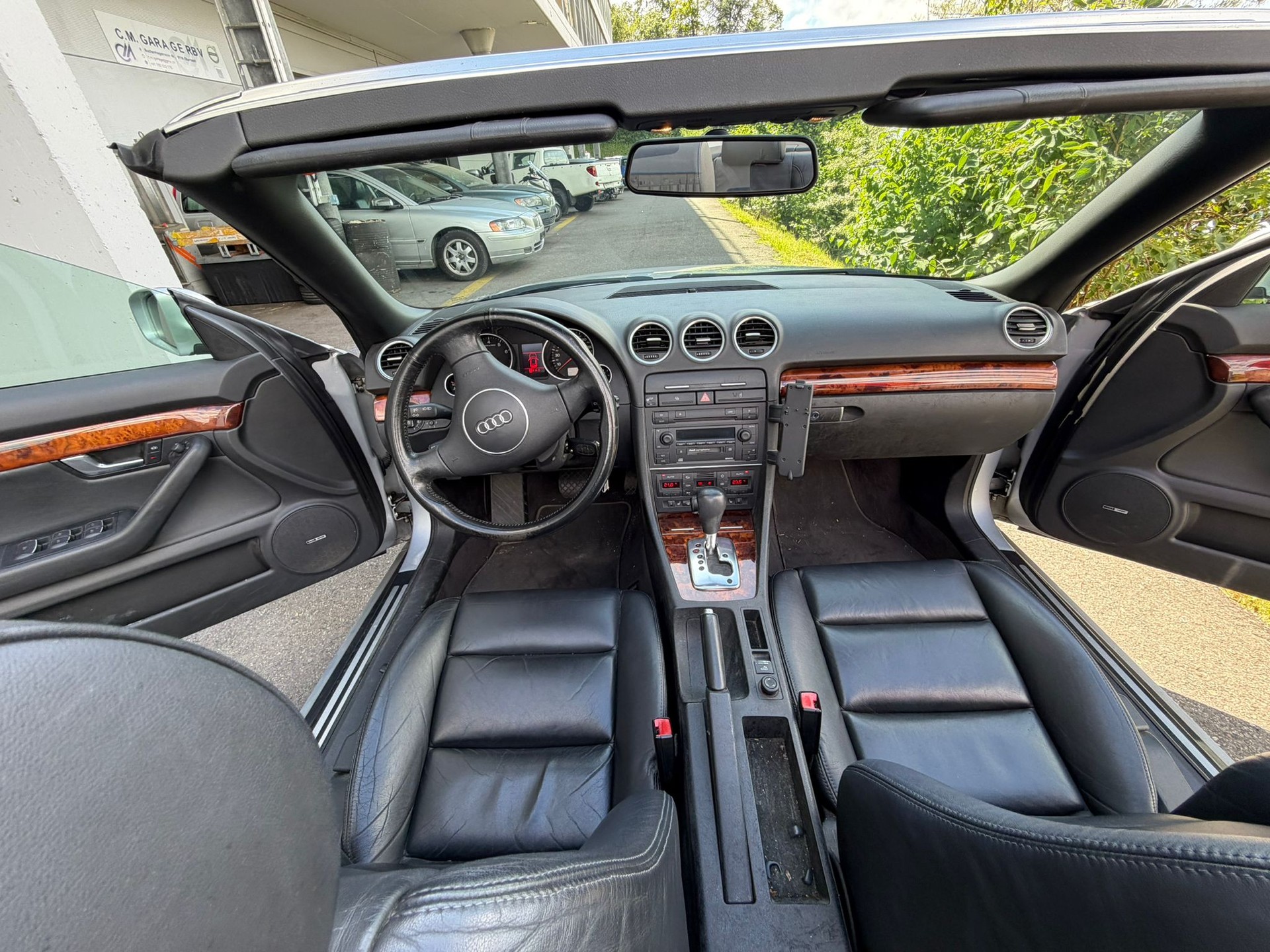 AUDI A4 Cabriolet 2.4 V6-image-6