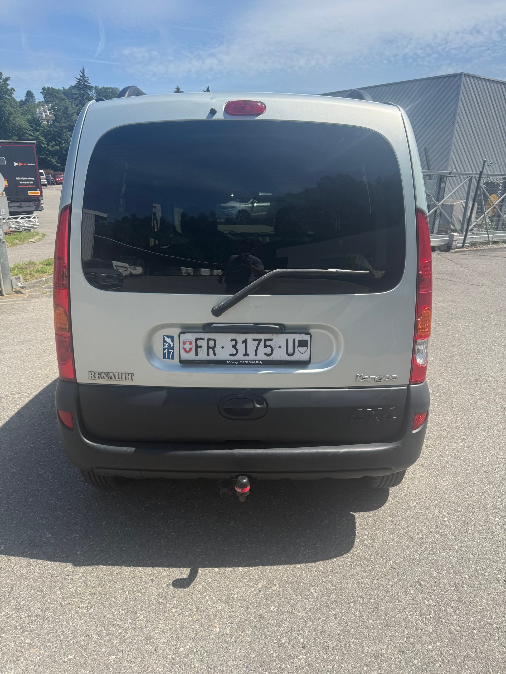 RENAULT Kangoo 1.6 16V Privilège 4x4-image-4