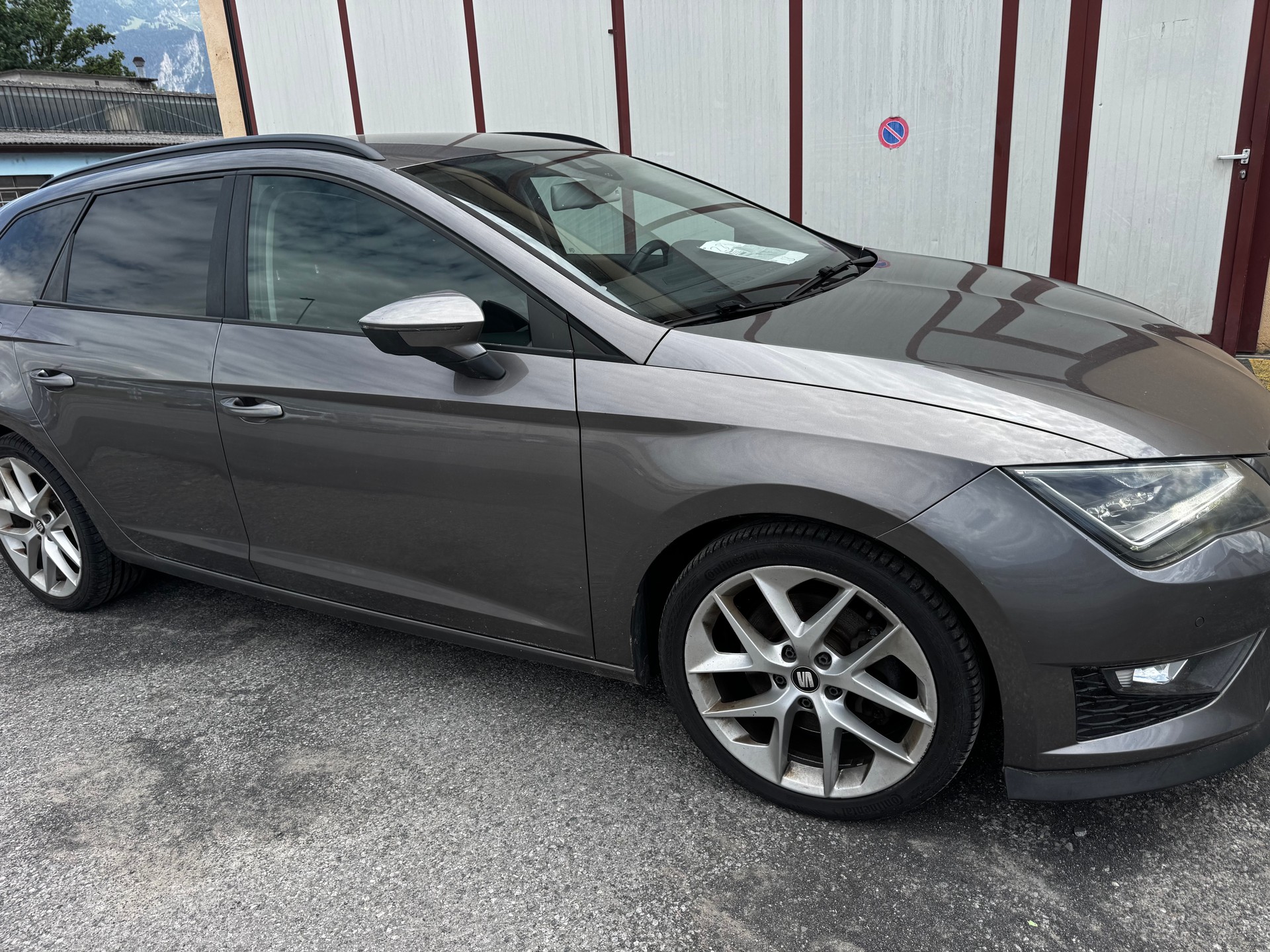 SEAT Leon ST 1.8 TSI FR Viva DSG-image-3