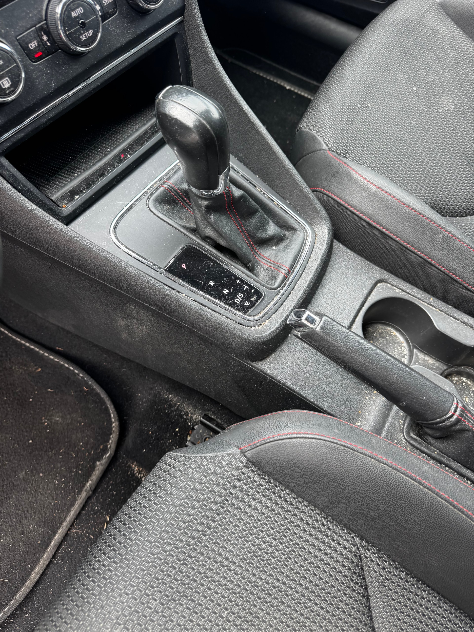 SEAT Leon ST 1.8 TSI FR Viva DSG-image-10