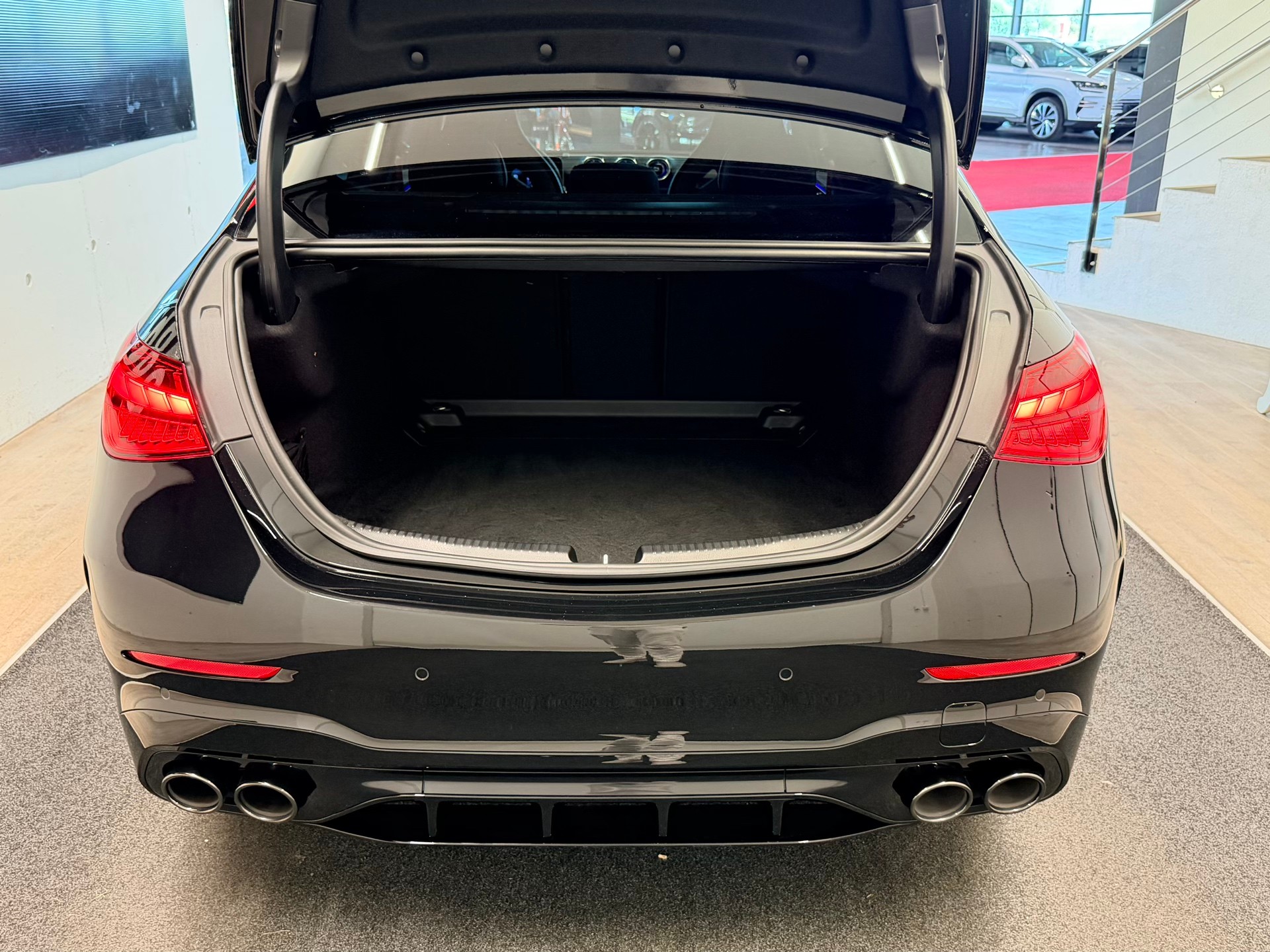 MERCEDES-BENZ C 43 AMG 4 Matic-image-9