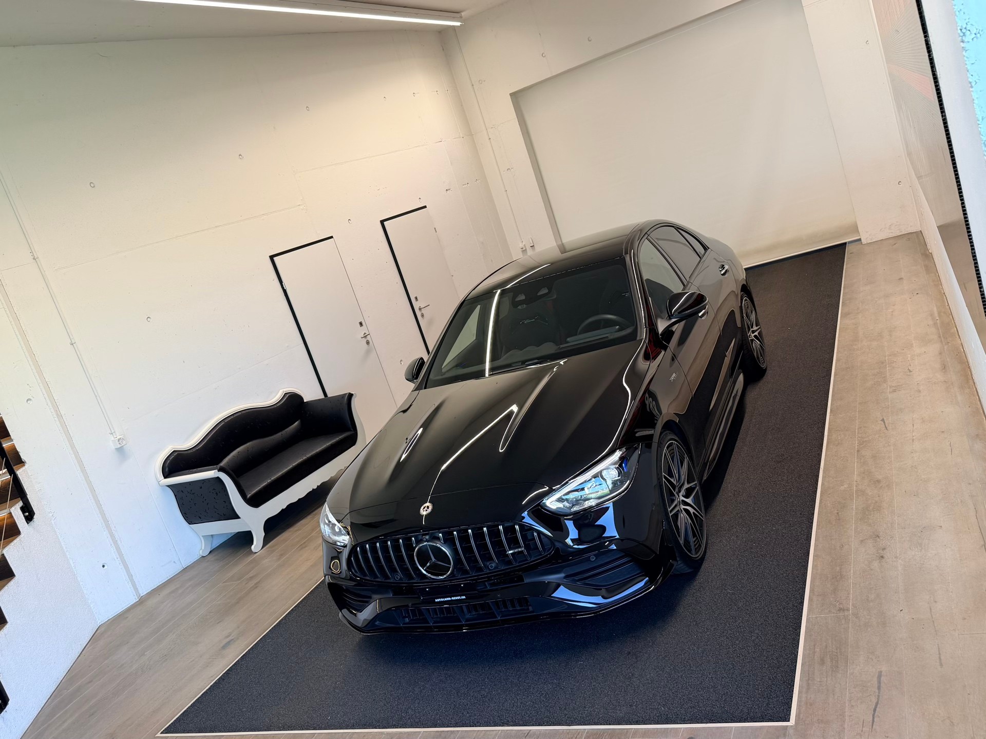 MERCEDES-BENZ C 43 AMG 4 Matic-image-3