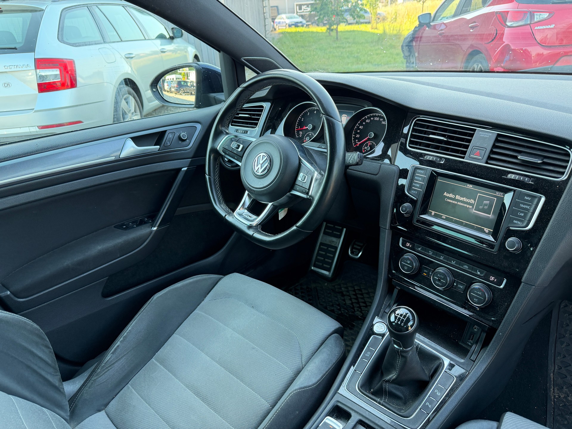 VW Golf Variant 1.4 TSI Lounge R-Line-image-5