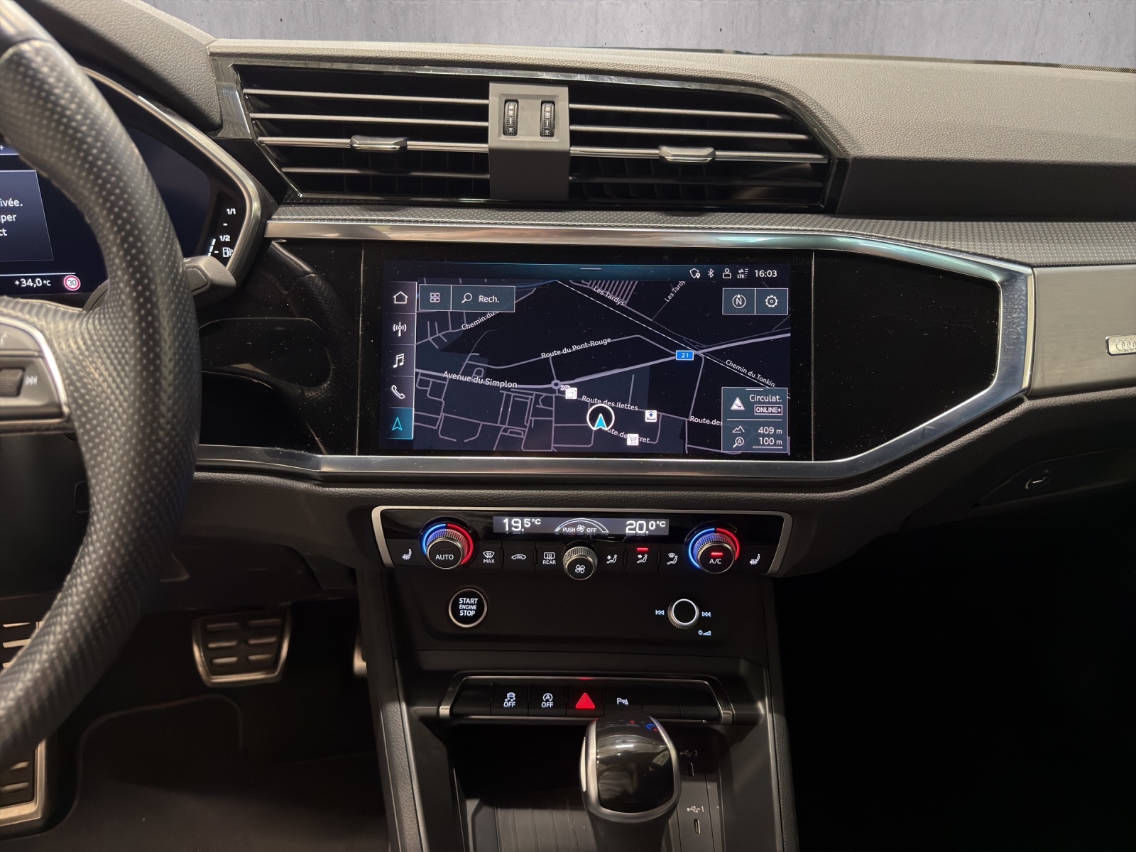 AUDI Q3 35 TFSI S line S-tronic-image-12