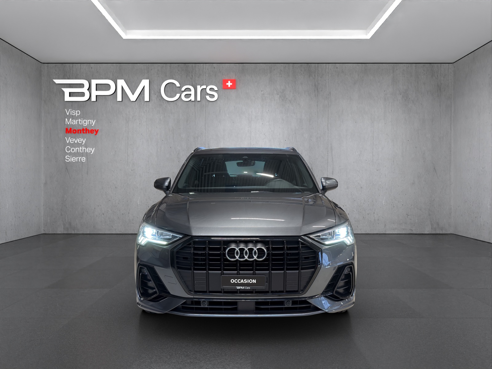 AUDI Q3 35 TFSI S line S-tronic-image-1