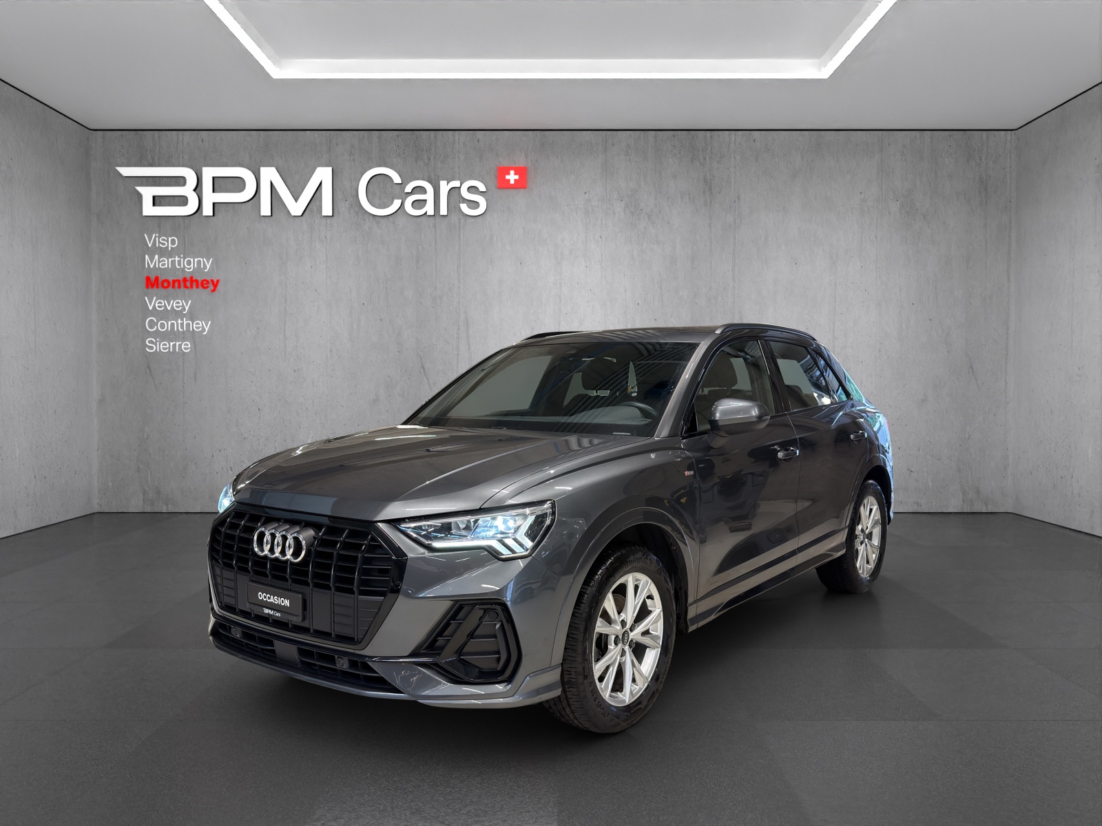 AUDI Q3 35 TFSI S line S-tronic-image-0