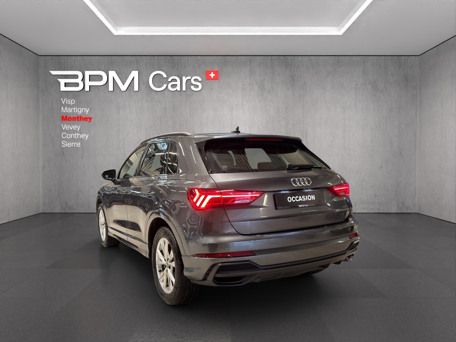 AUDI Q3 35 TFSI S line S-tronic-image-5