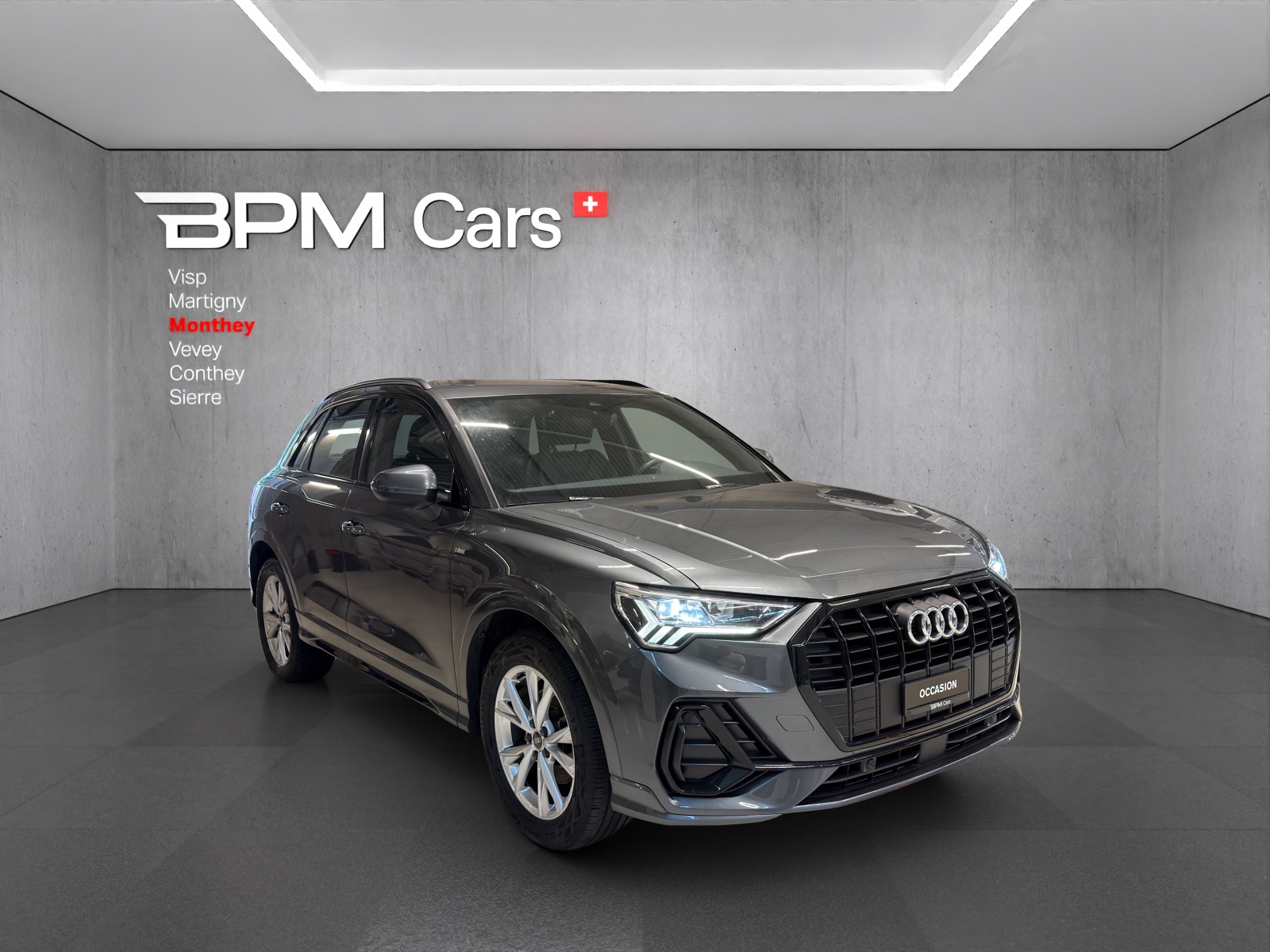 AUDI Q3 35 TFSI S line S-tronic-image-2