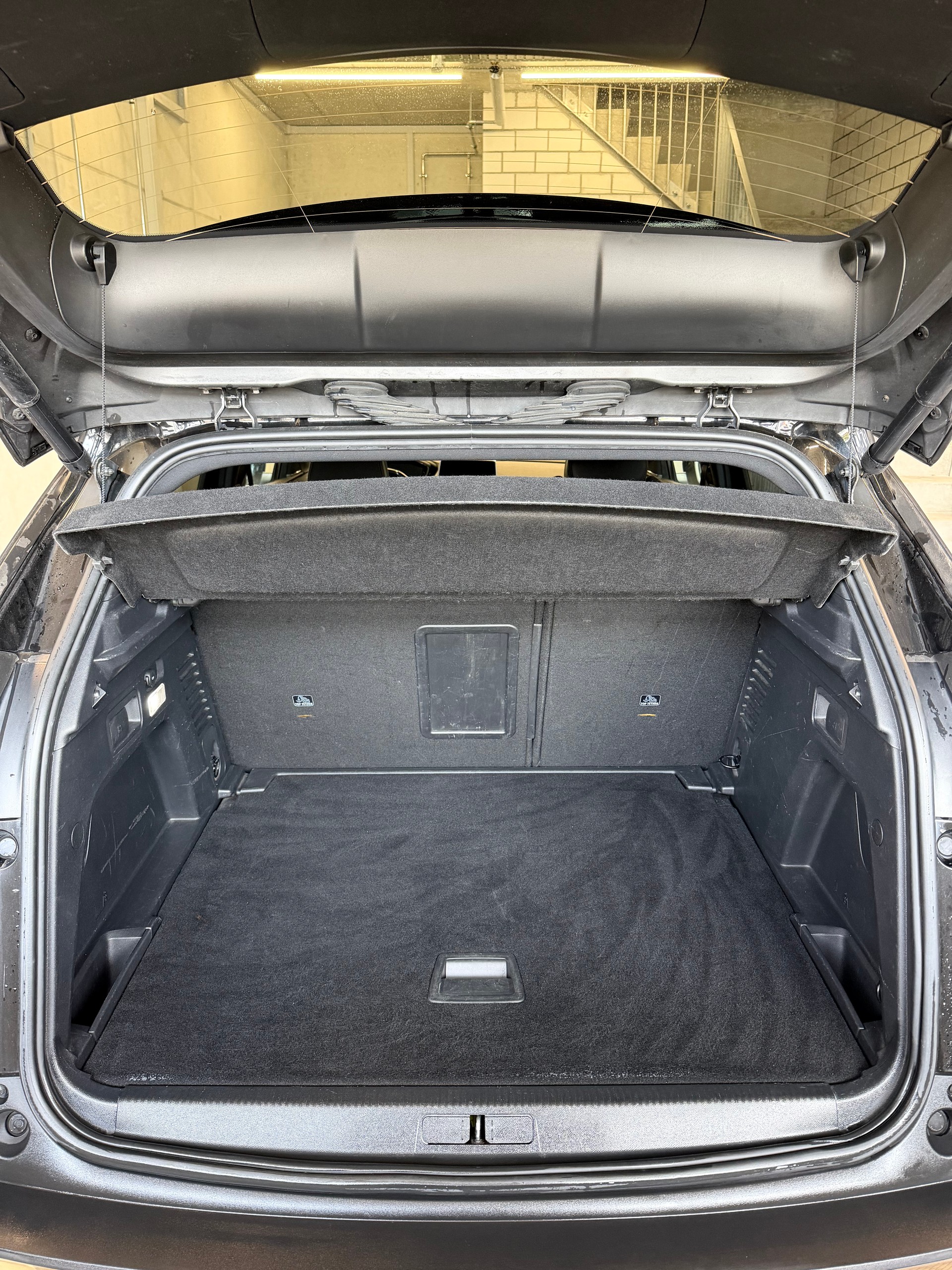 PEUGEOT 3008 2.0 BlueHDi GT EAT-image-9