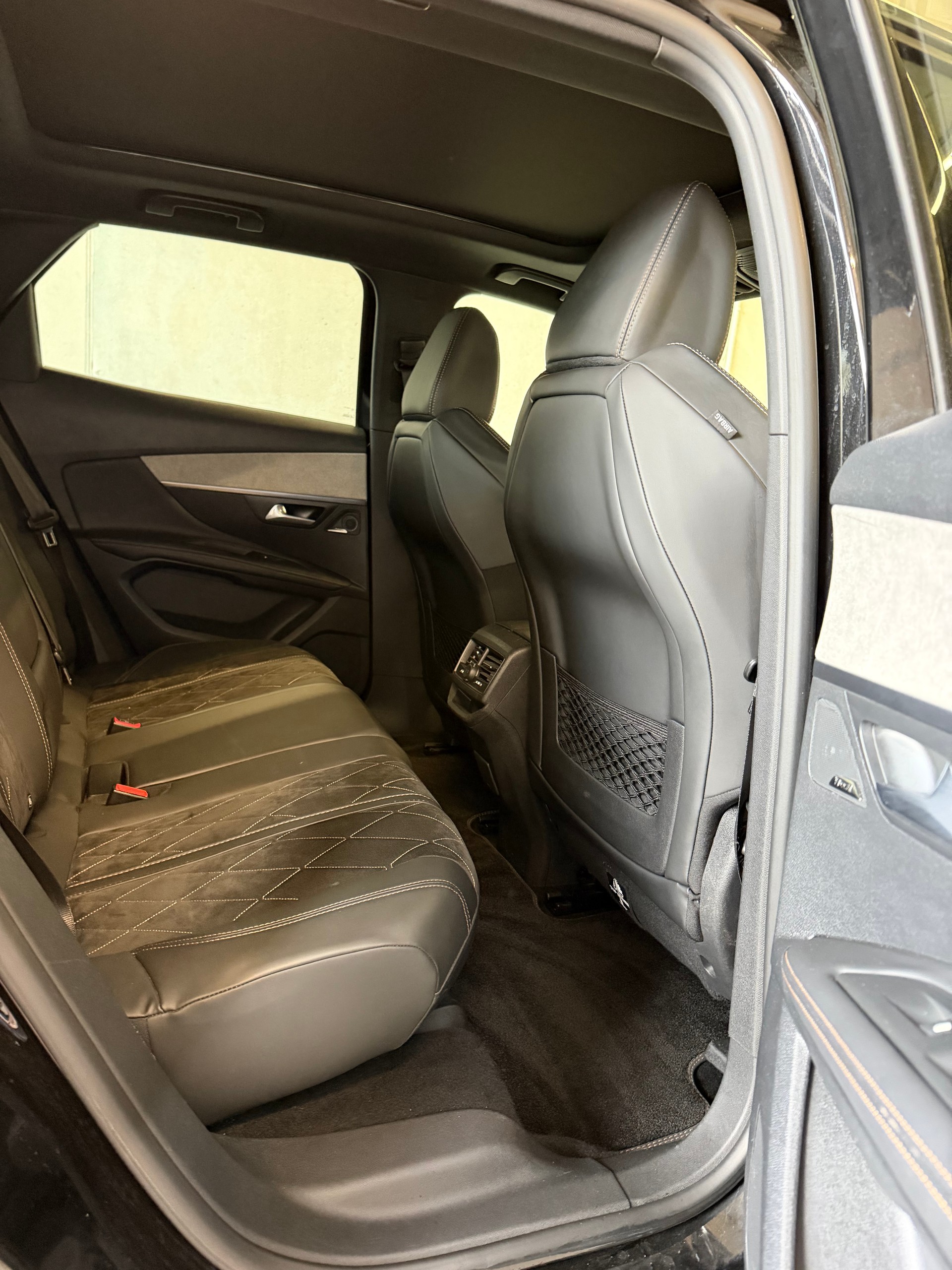 PEUGEOT 3008 2.0 BlueHDi GT EAT-image-7