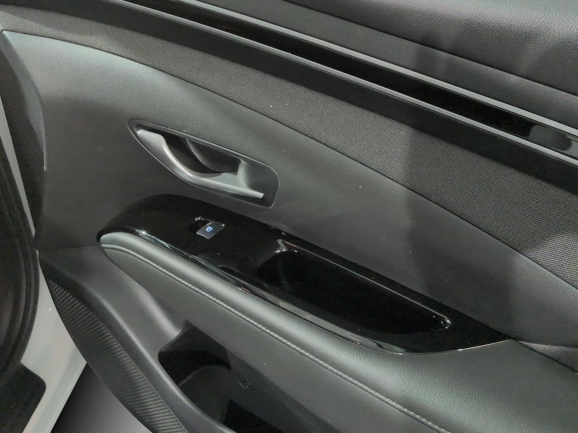 HYUNDAI Tucson 1.6 TGDI HEV Amplia 2WD-image-20