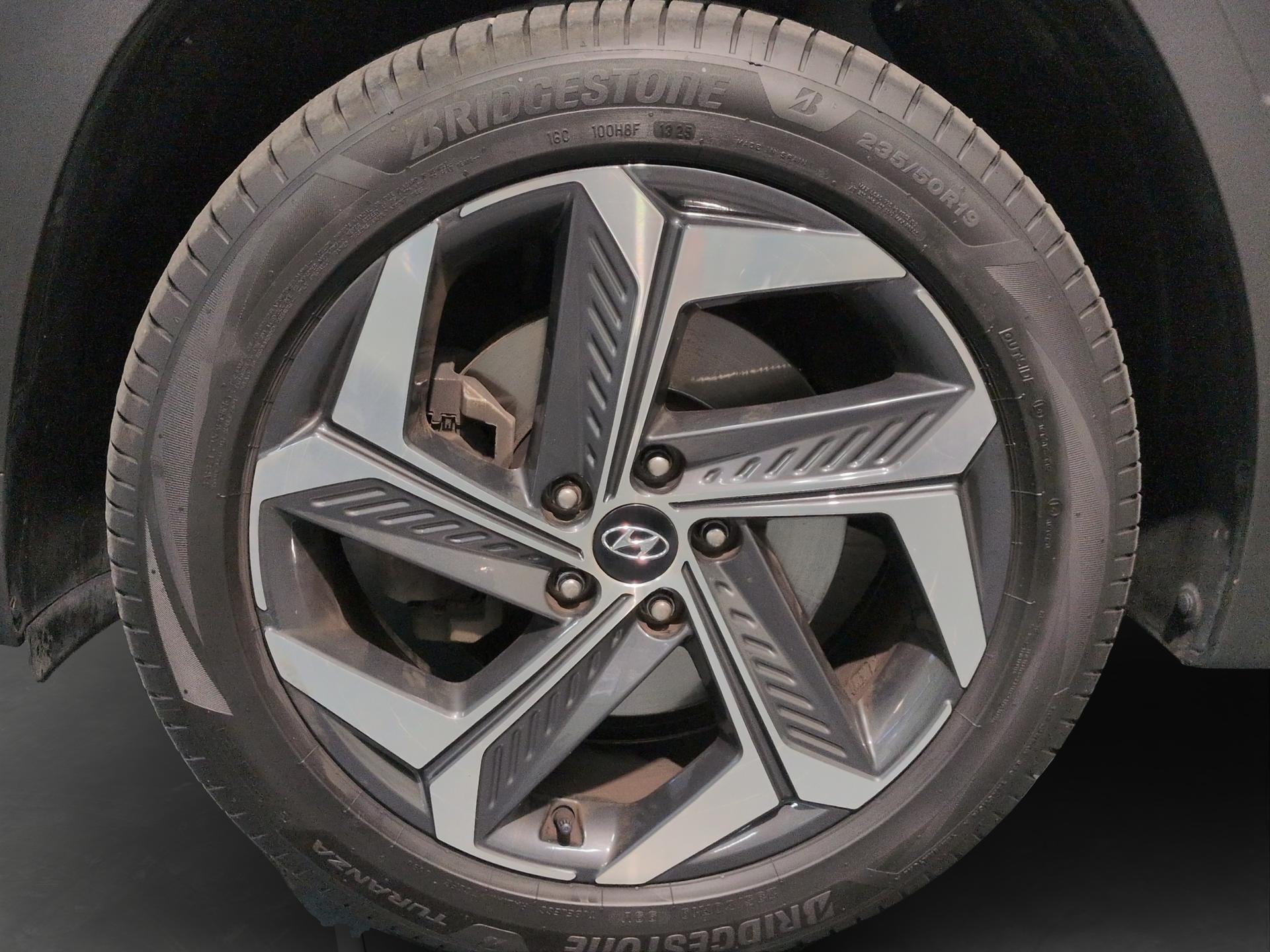HYUNDAI Tucson 1.6 TGDI HEV Amplia 2WD-image-23