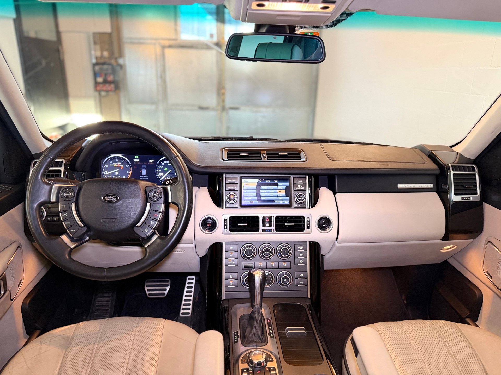 LAND ROVER Range Rover 5.0 V8 SC Autobiography Automatic-image-12