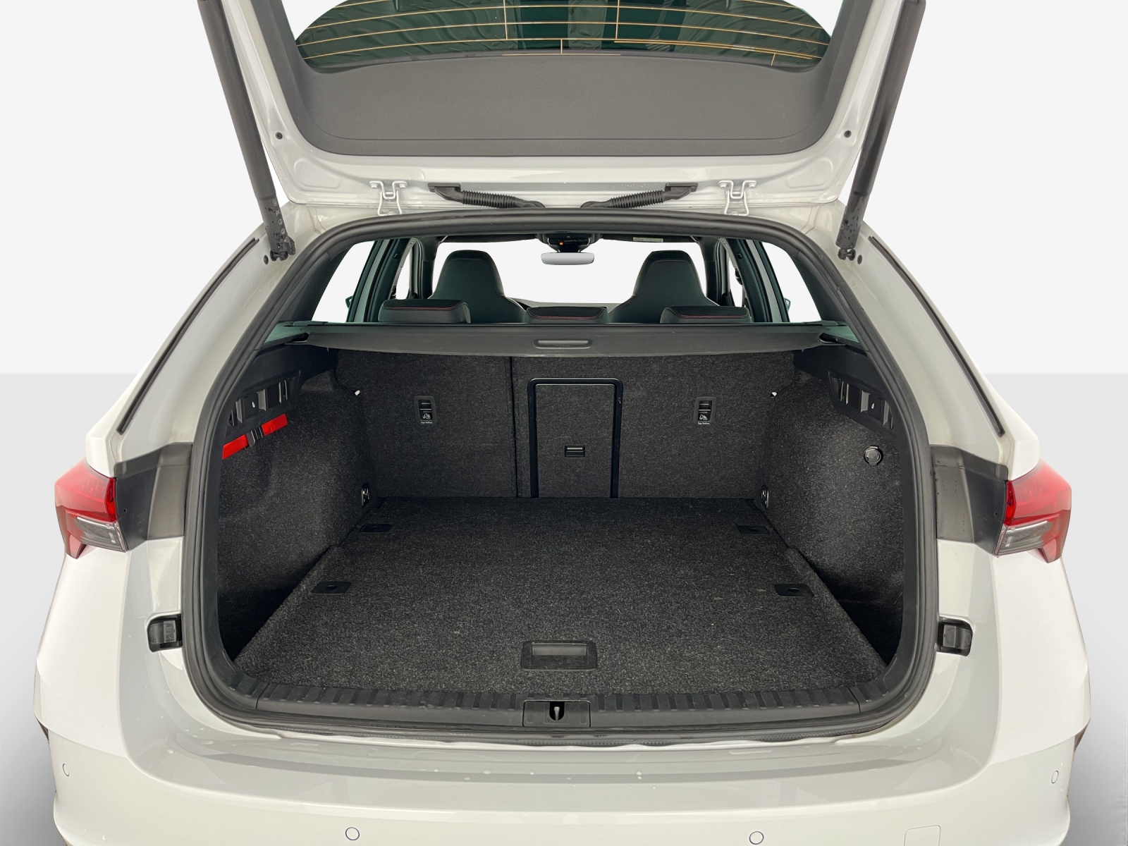SKODA Octavia Combi 2.0 TSI DSG RS-image-12