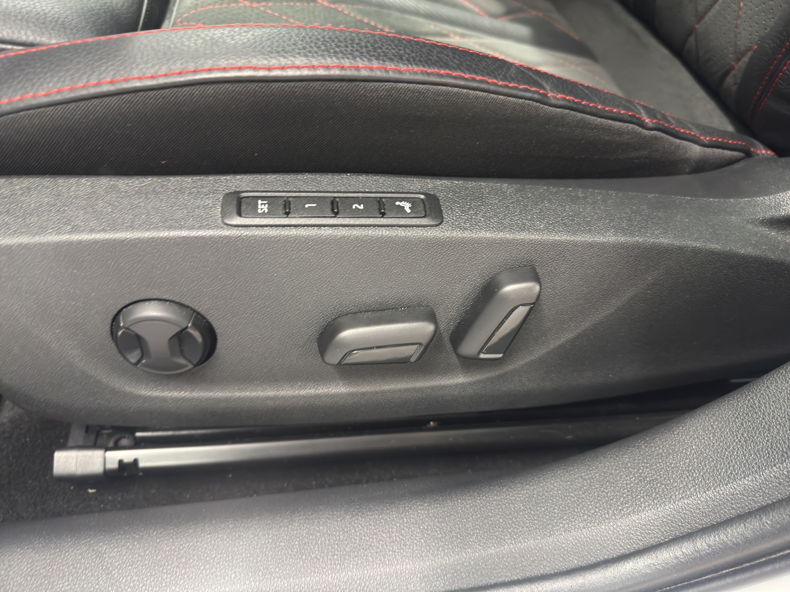 SKODA Octavia Combi 2.0 TSI DSG RS-image-26
