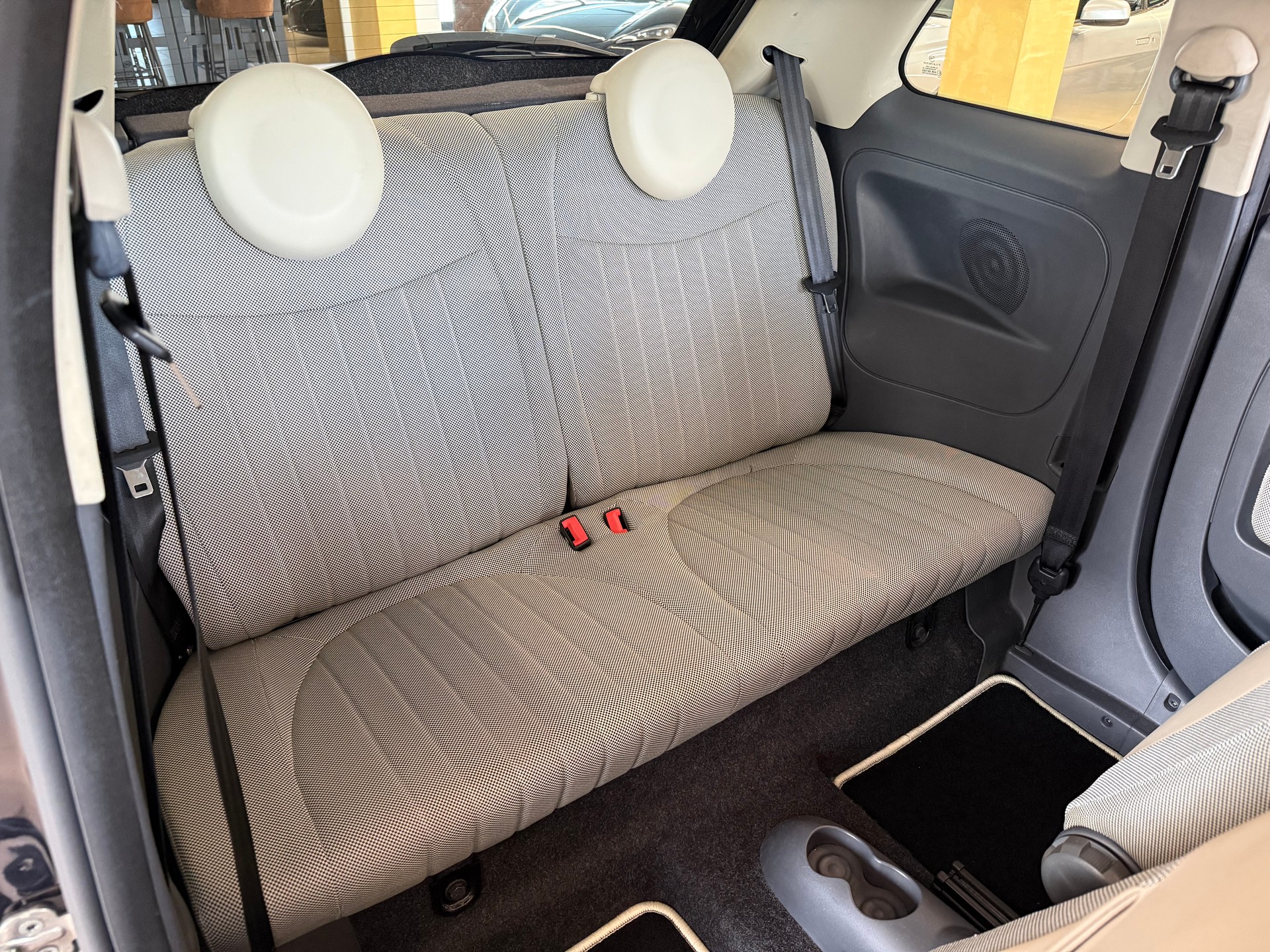 FIAT 500 1.2 Lounge-image-16